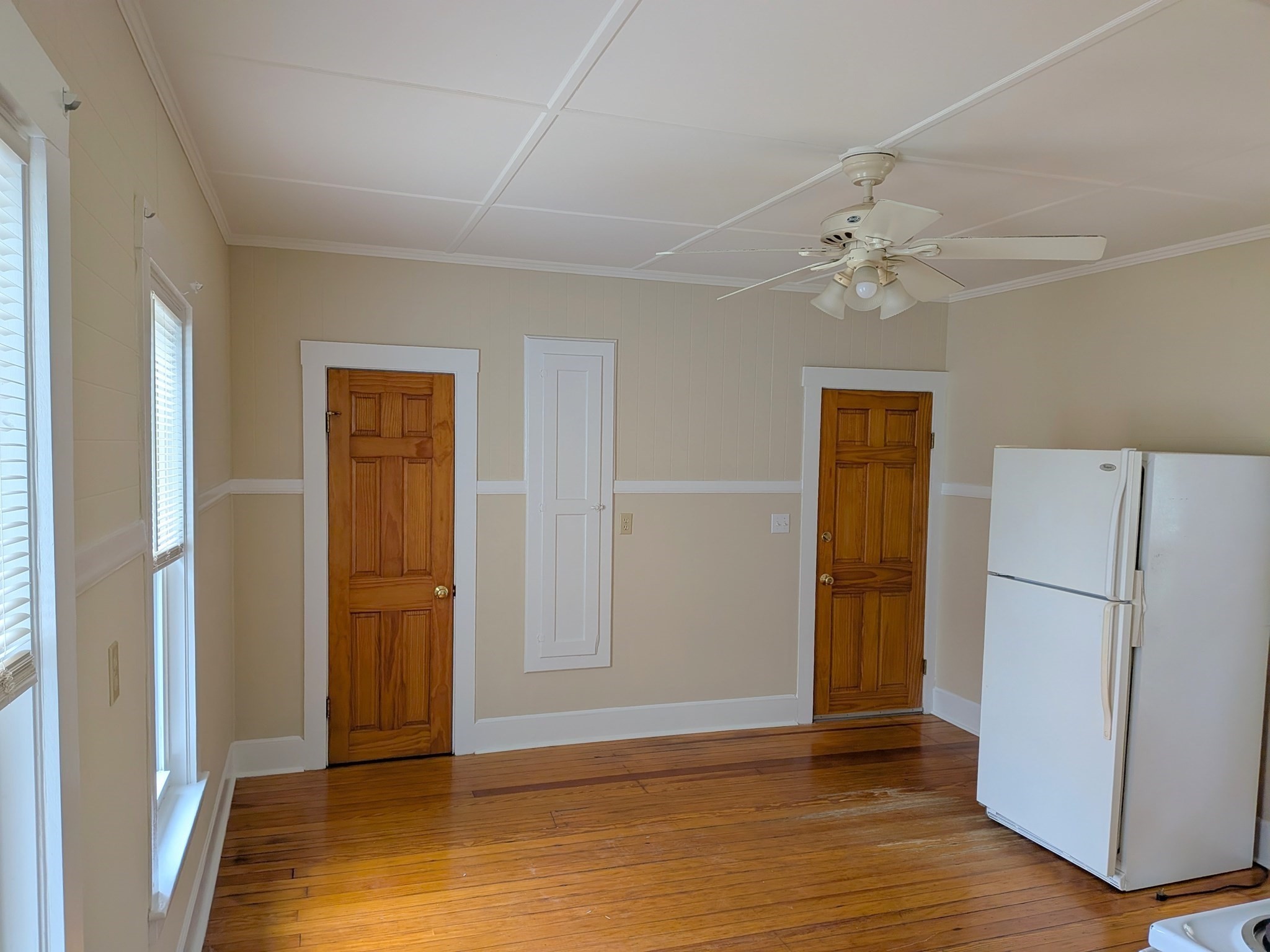 30 Hope St # B Property Photo 2