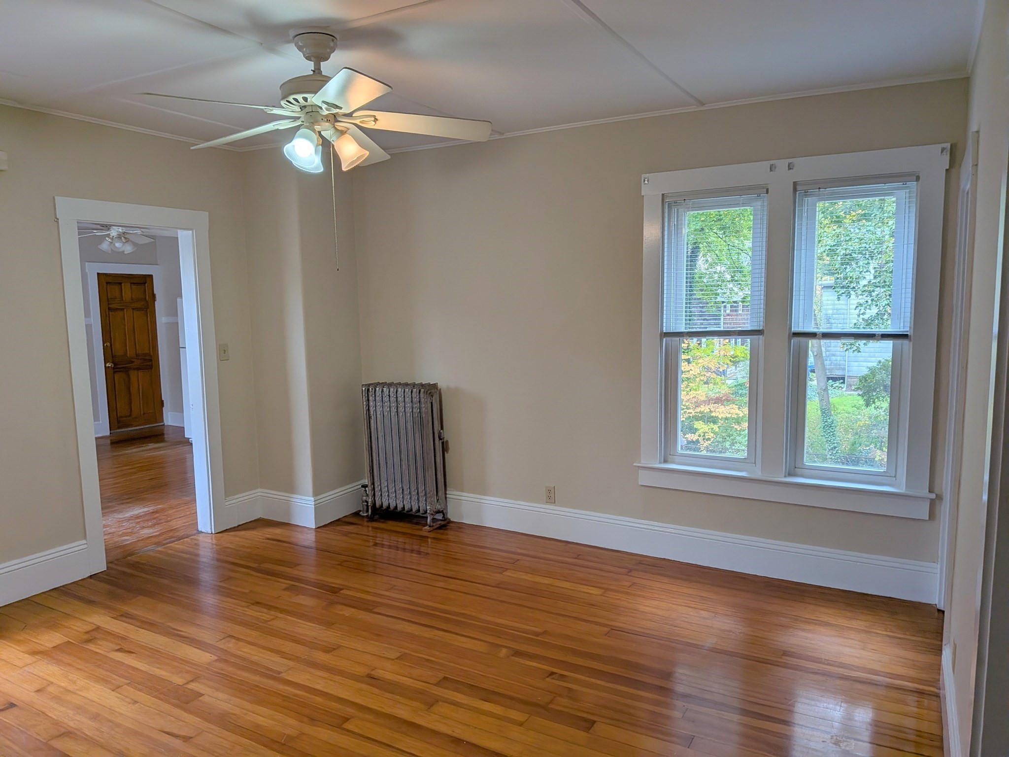 30 Hope St # B Property Photo 5