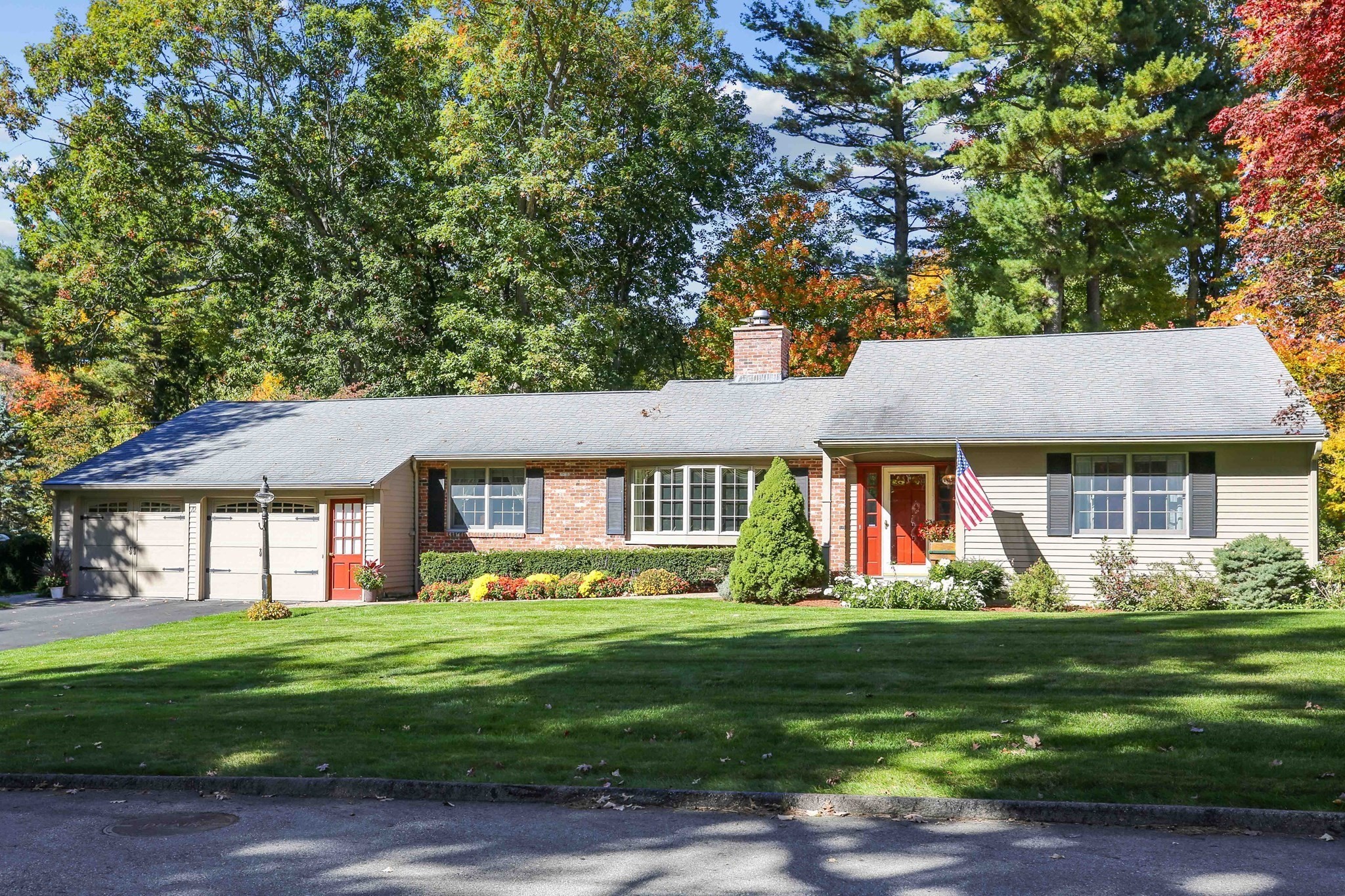 70 Birchwood Dr Property Photo 1