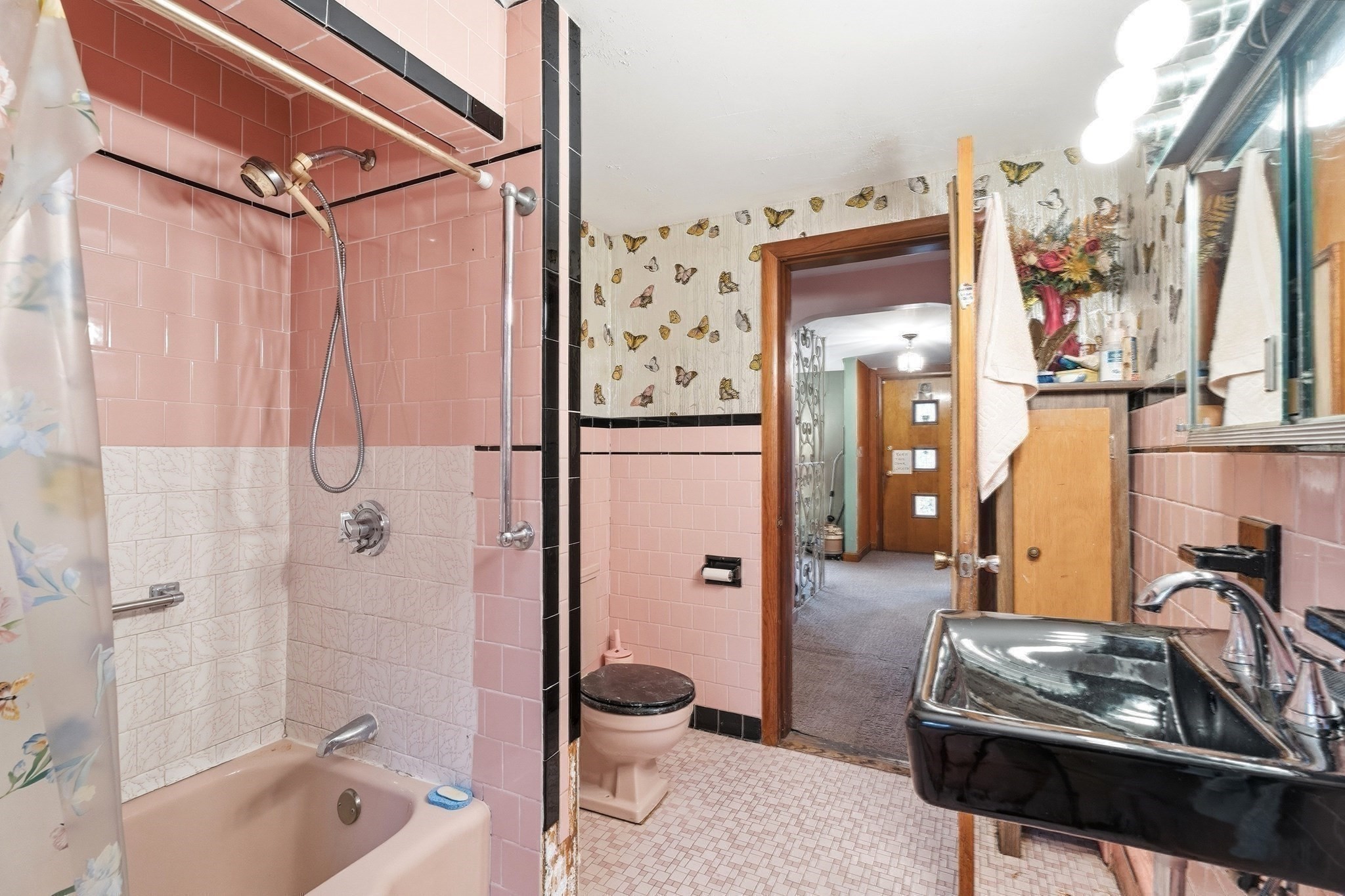 14 Coolidge St Property Photo 23