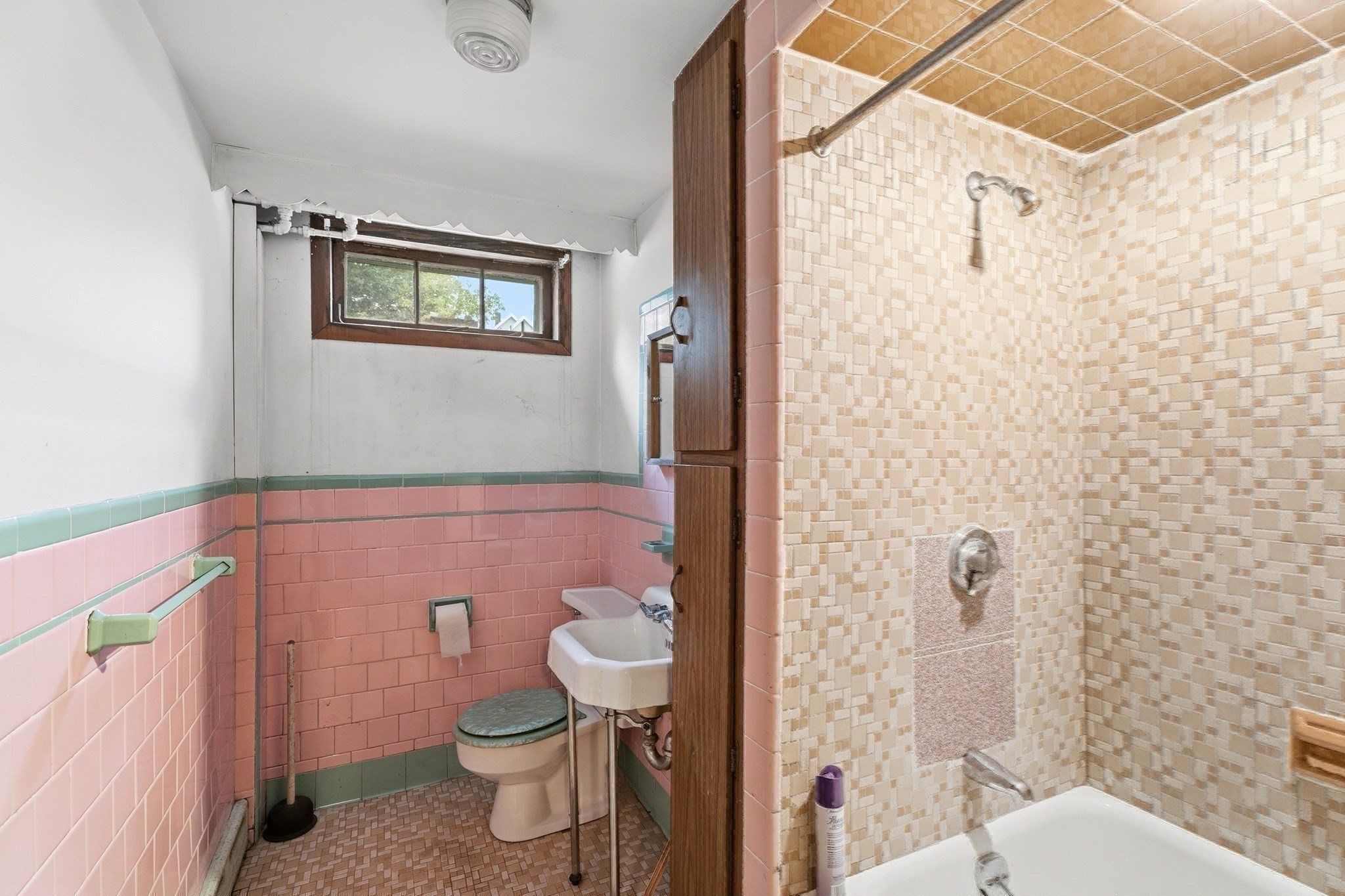 14 Coolidge St Property Photo 31