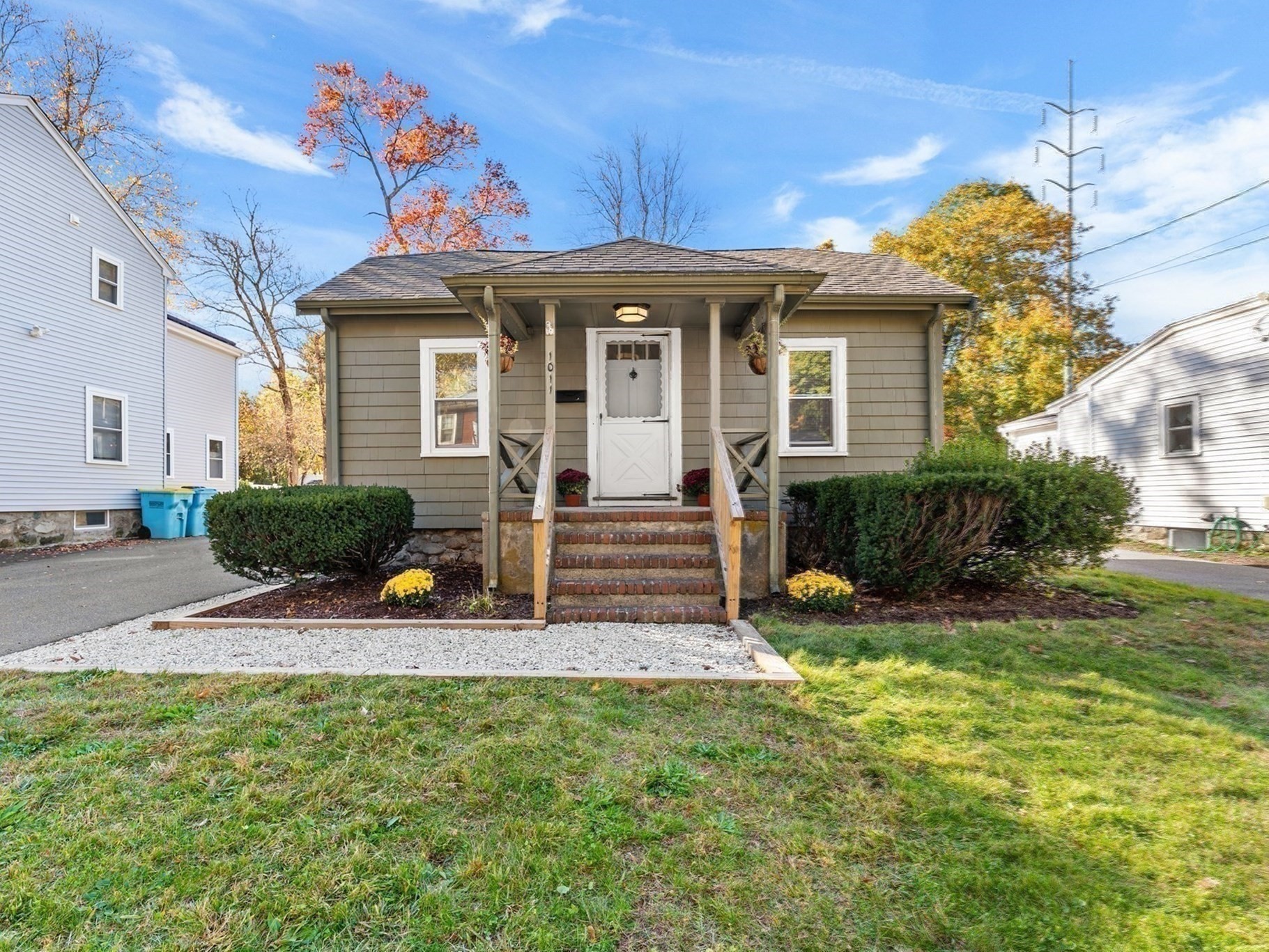 1011 Webster St Property Photo 1