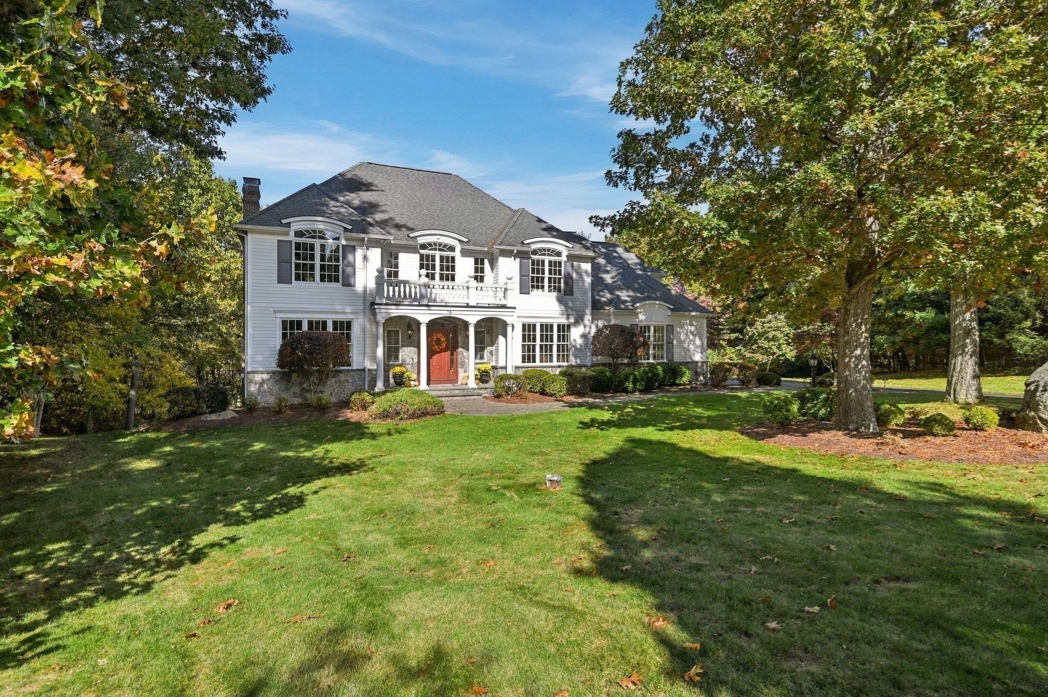 16 Falcon Heights Property Photo 3