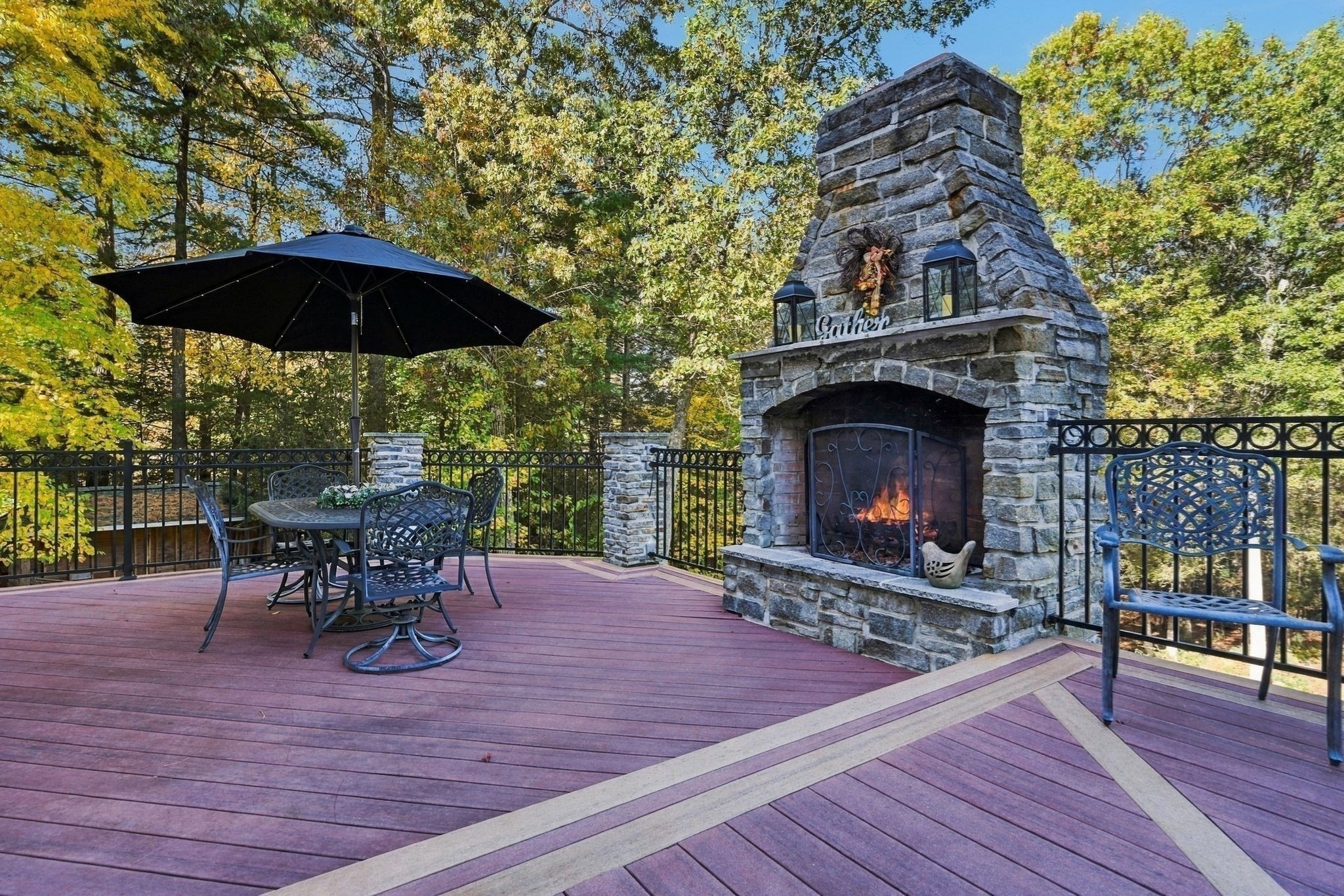 16 Falcon Heights Property Photo 36