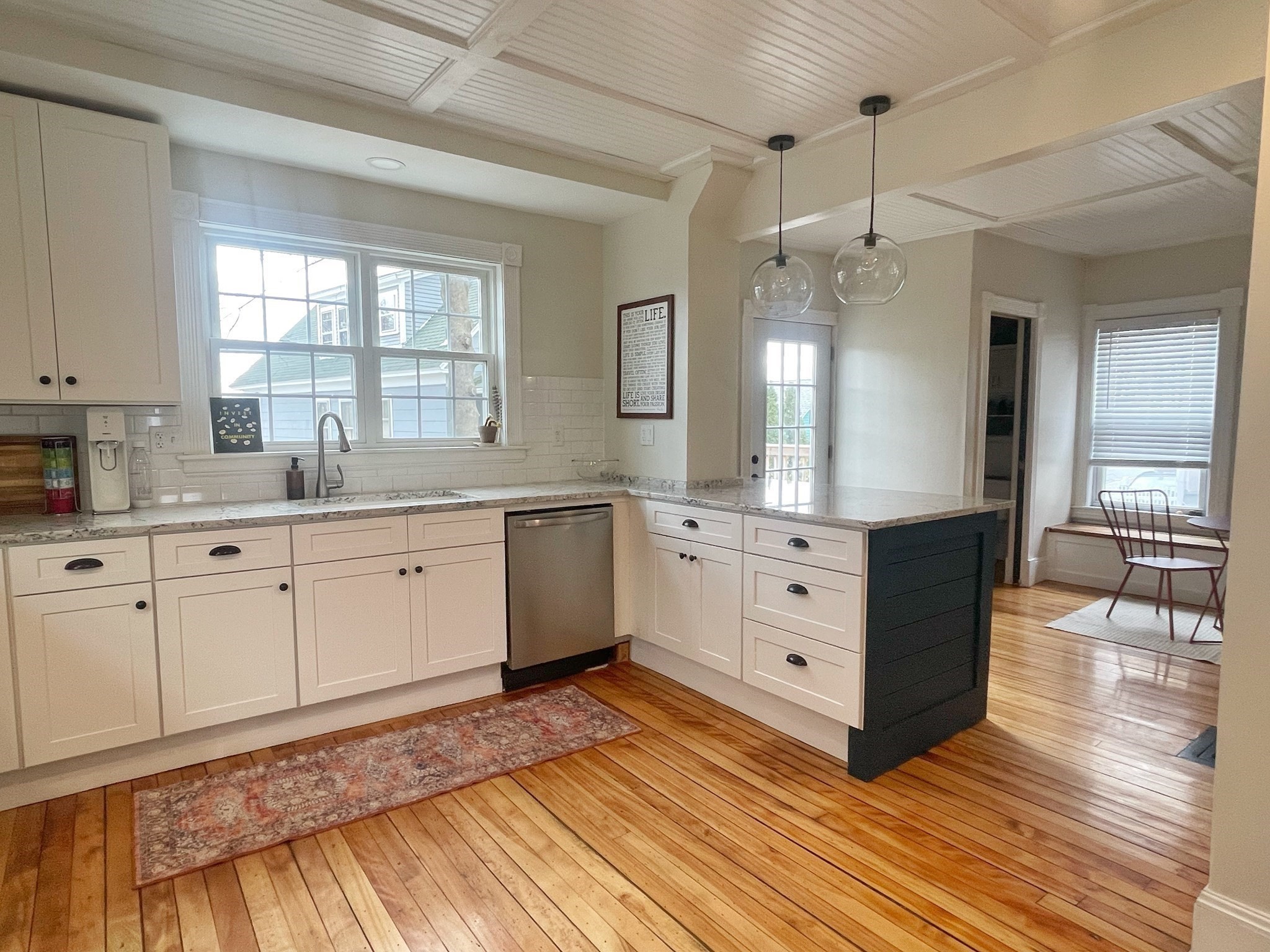 76 Beacon St Property Photo 13