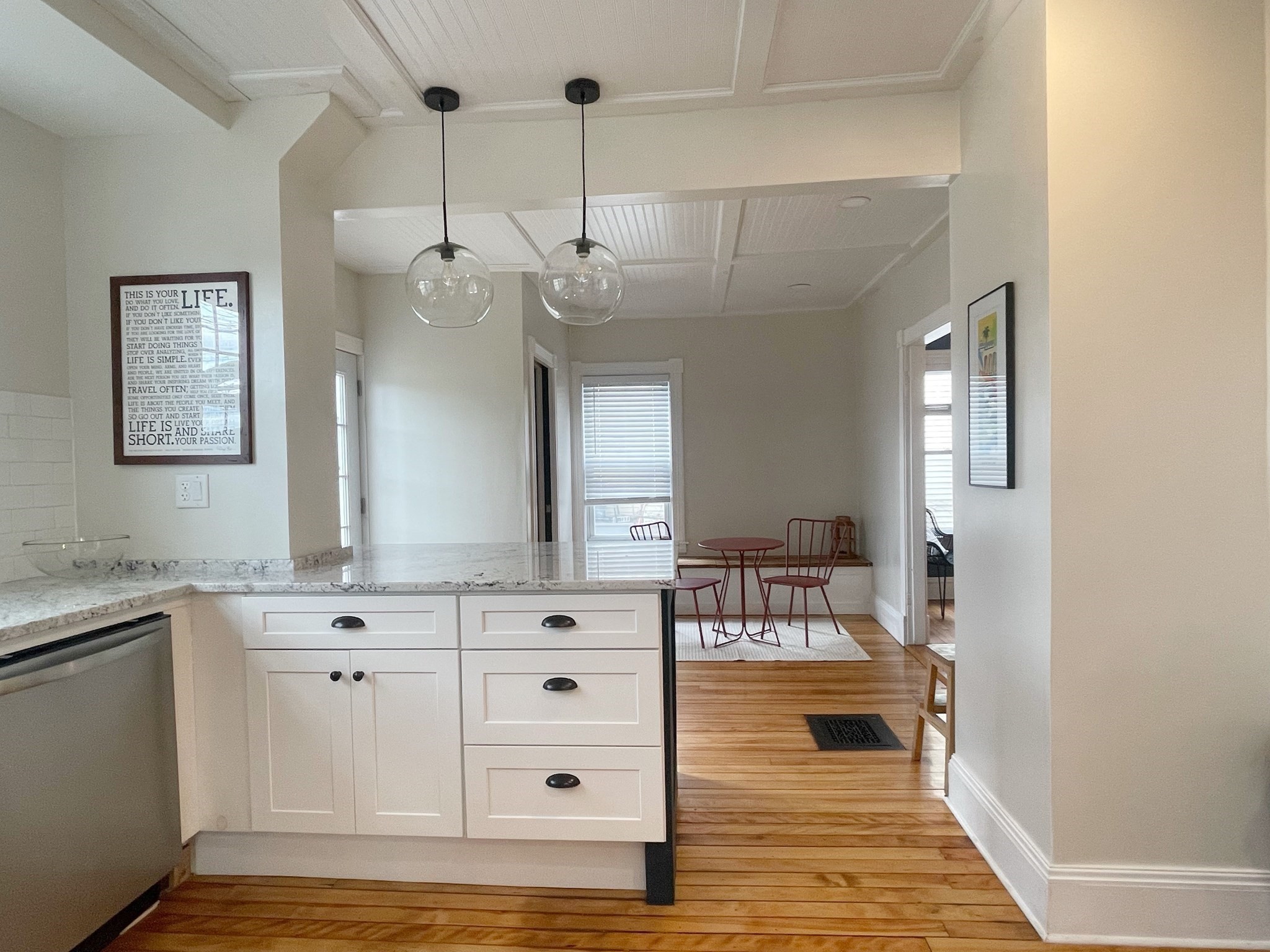 76 Beacon St Property Photo 14