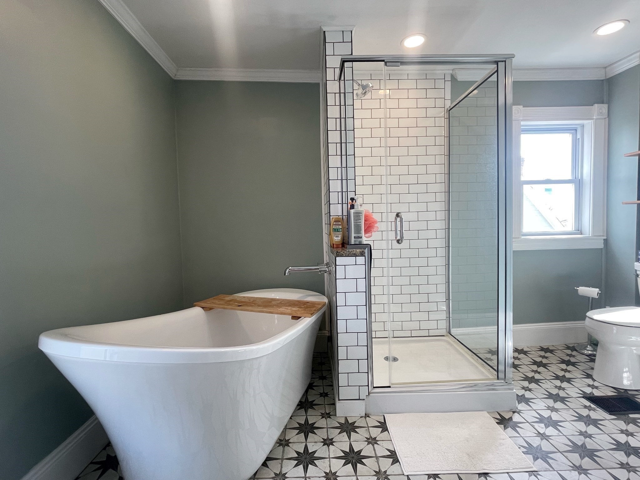 76 Beacon St Property Photo 34