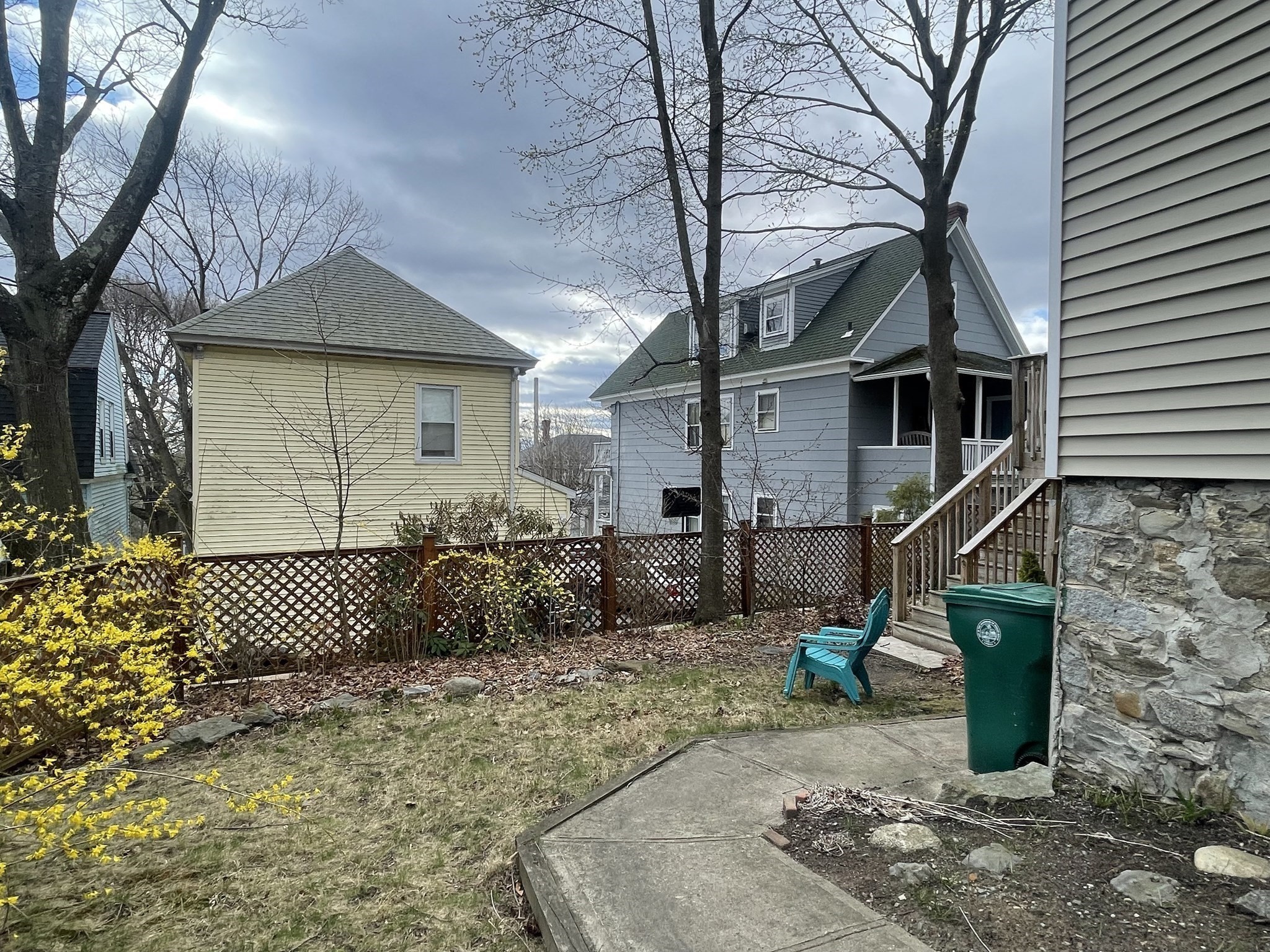 76 Beacon St Property Photo 41