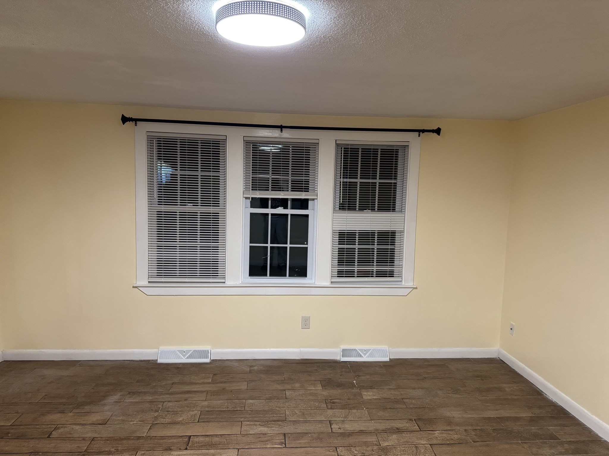 1 Sunnybrook Ln Property Photo 9