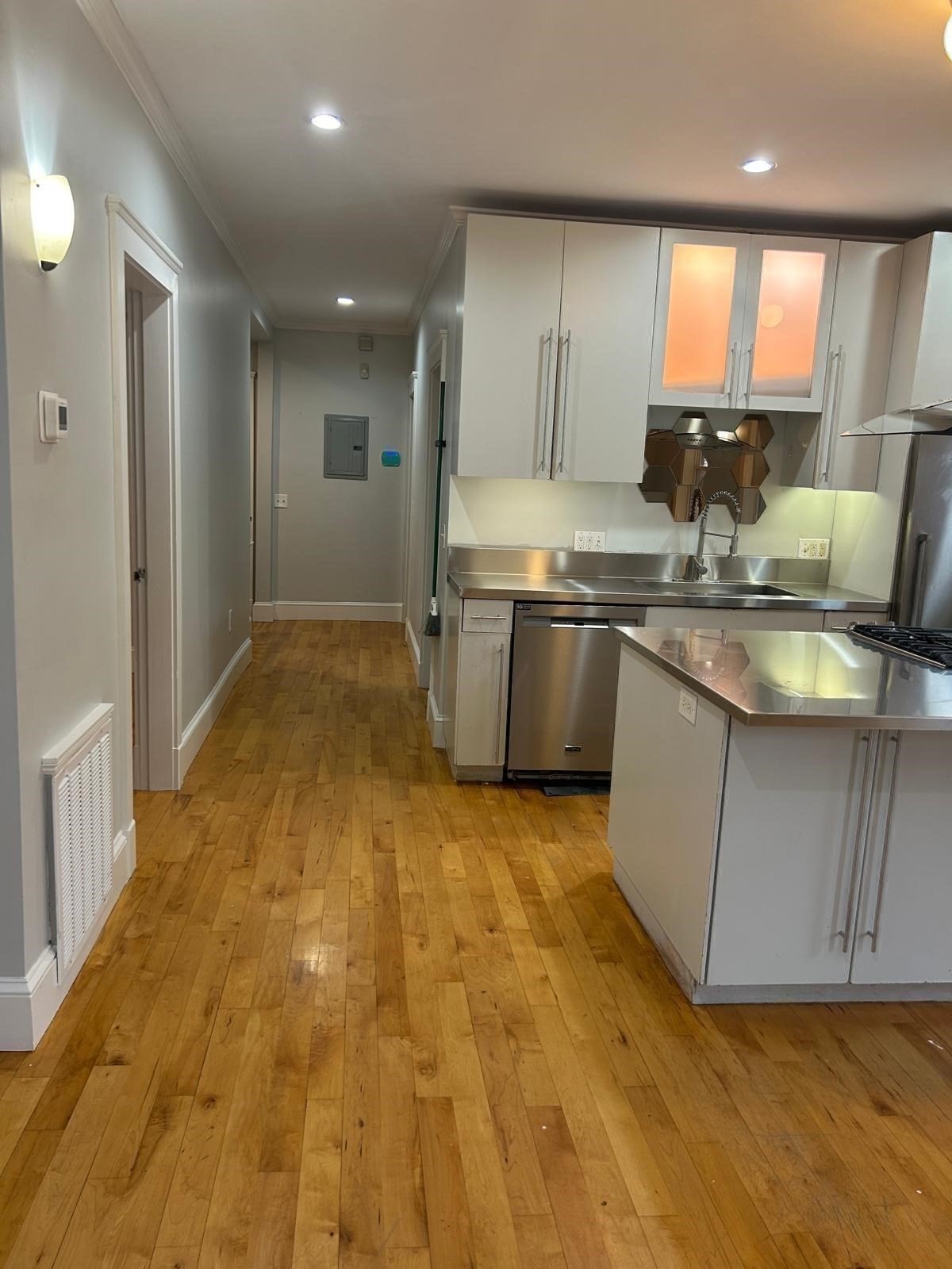 8 Conrad St # 1 Property Photo 17