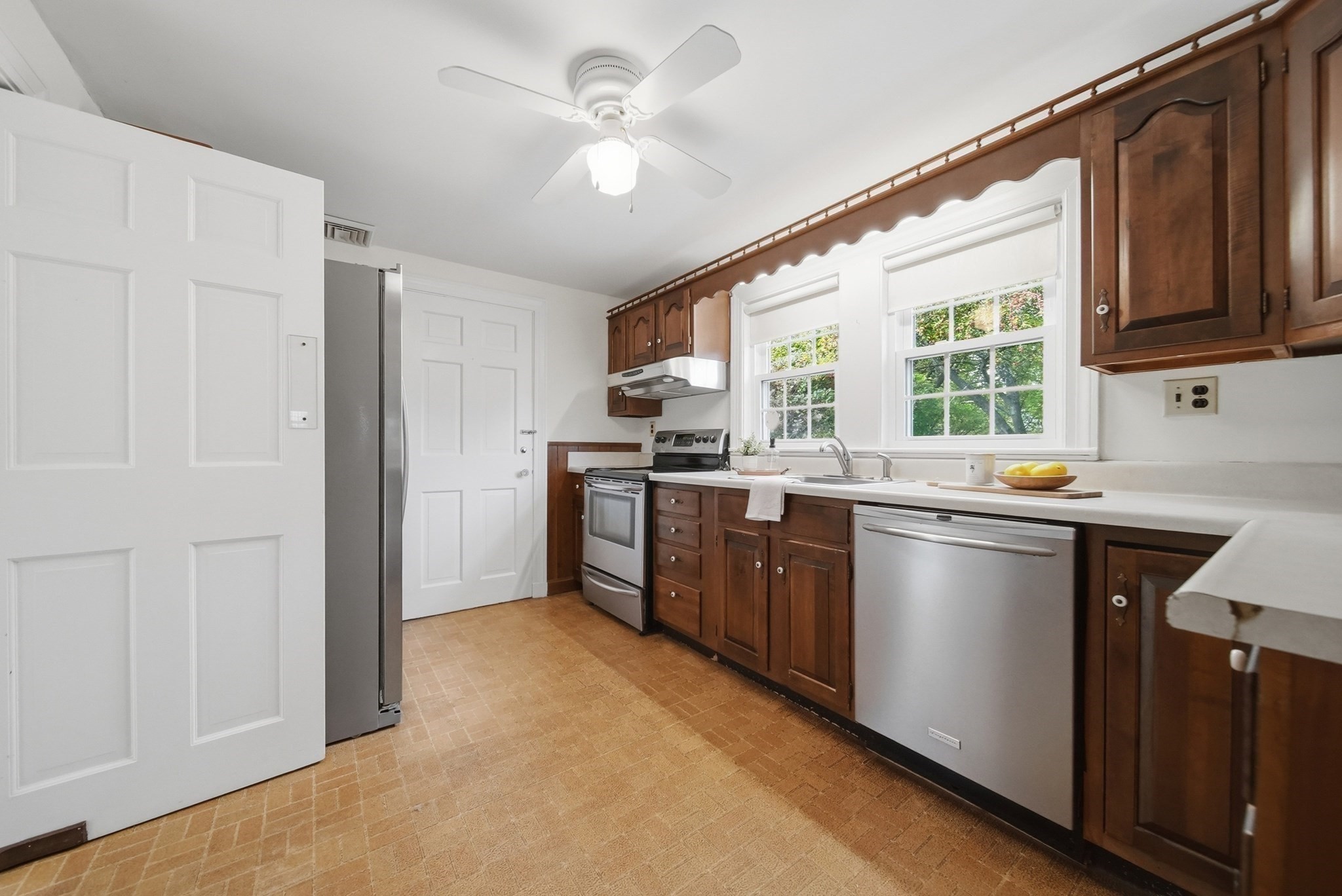 22 Houston Avenue Property Photo 16