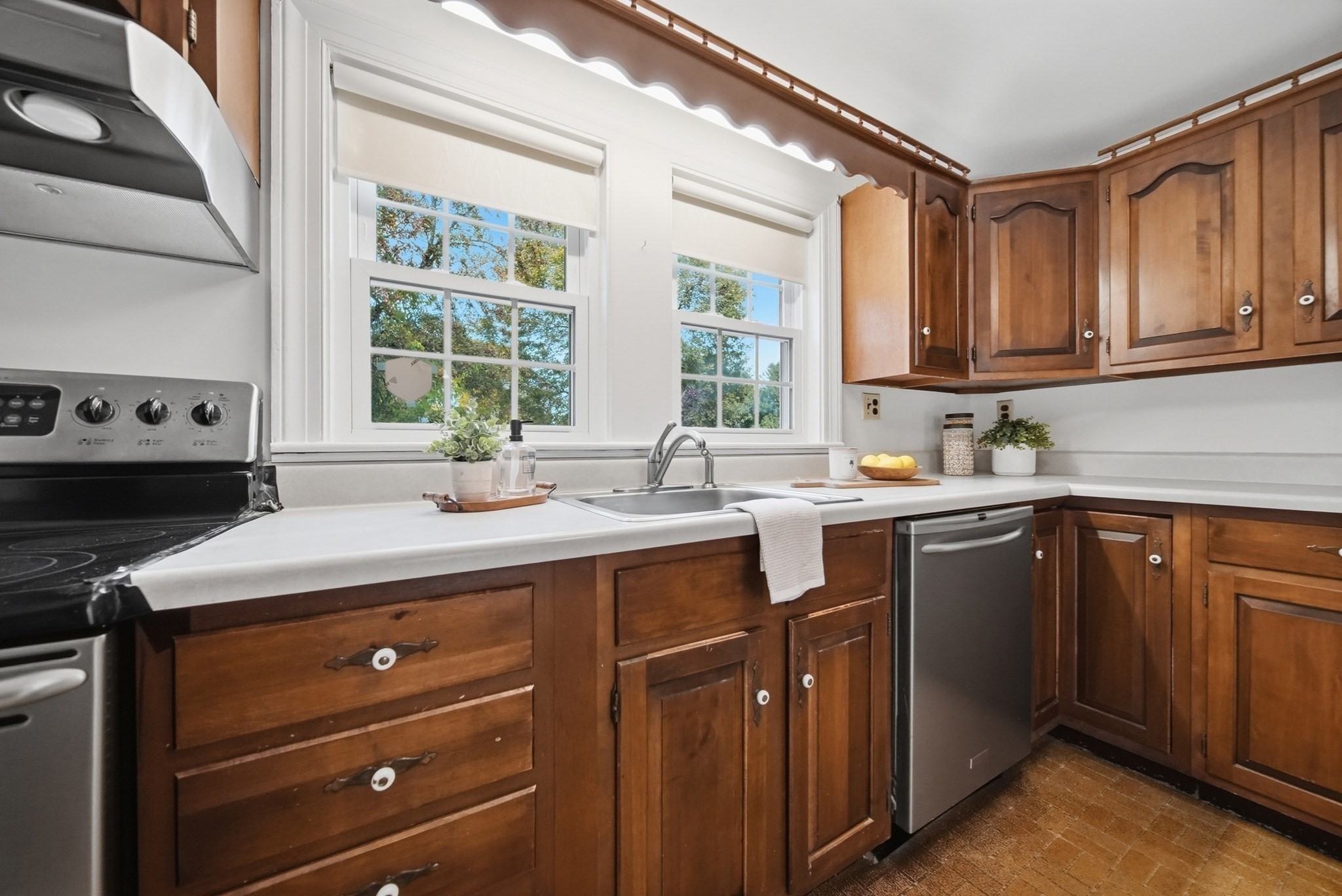 22 Houston Avenue Property Photo 18
