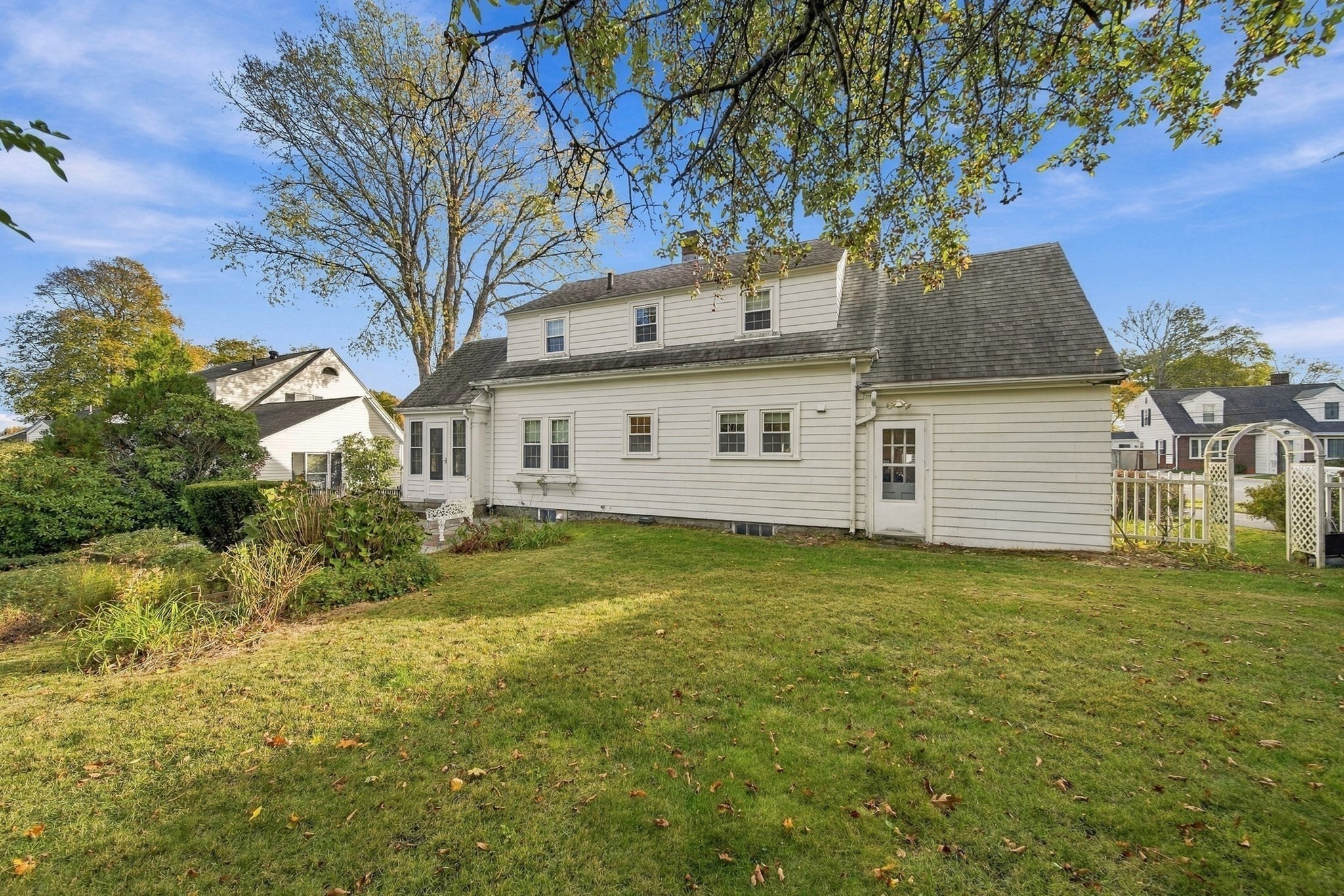 22 Houston Avenue Property Photo 35