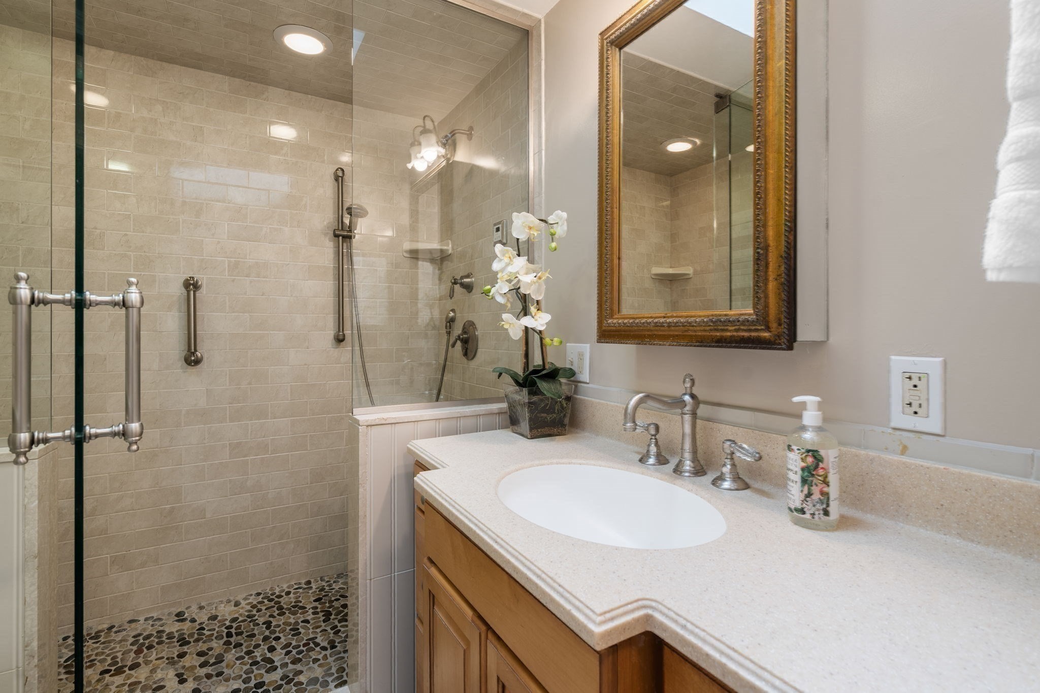 11 Corey Terr Property Photo 13
