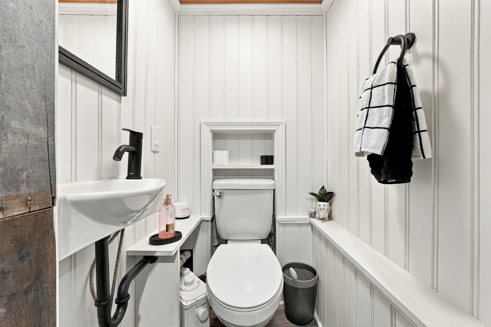 14 Harrison St Property Photo 15
