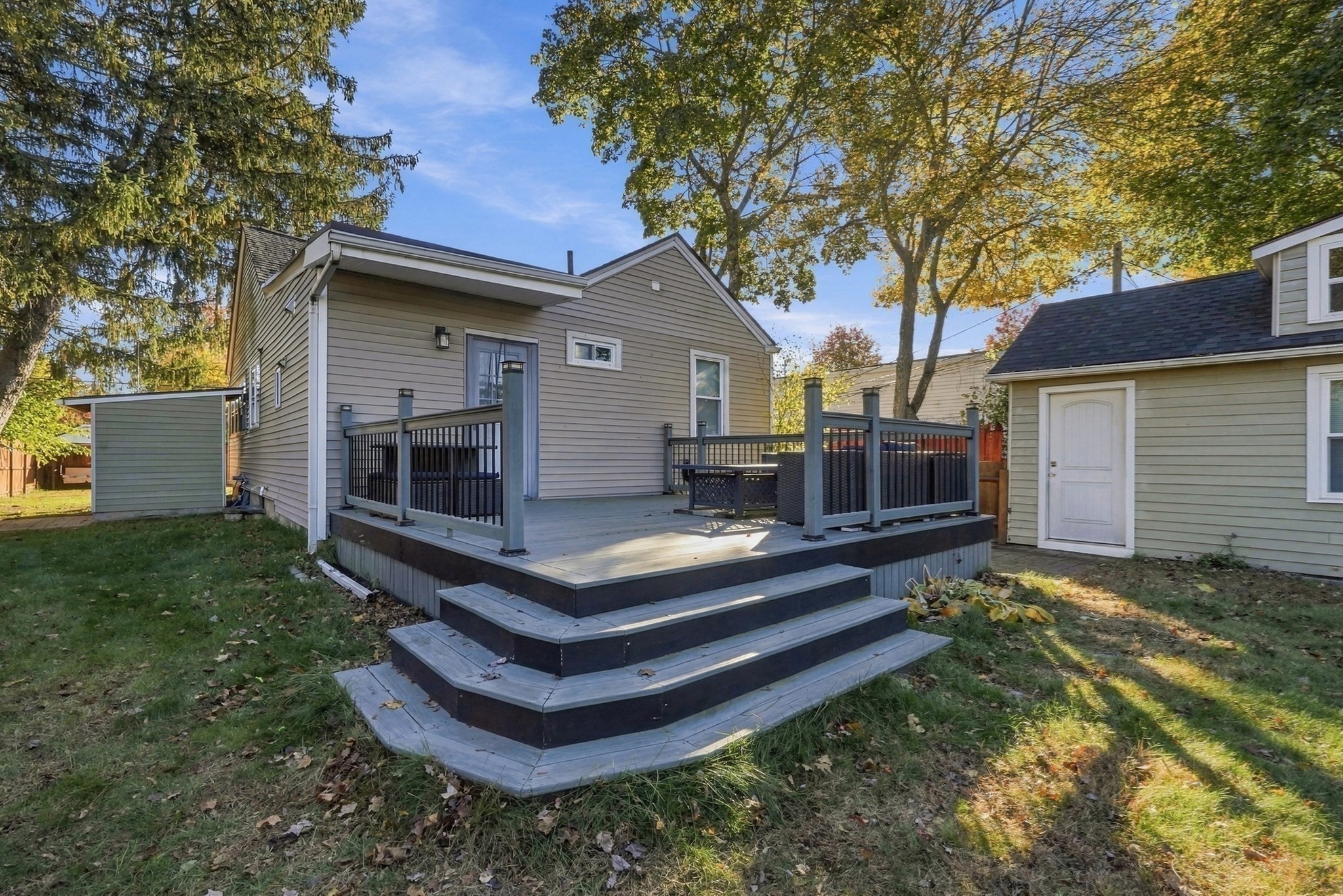 14 Harrison St Property Photo 18