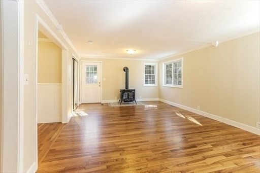 2 Parsons Ln Property Photo 9