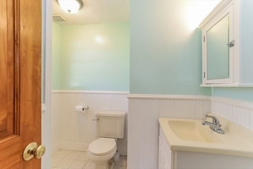 2 Parsons Ln Property Photo 17