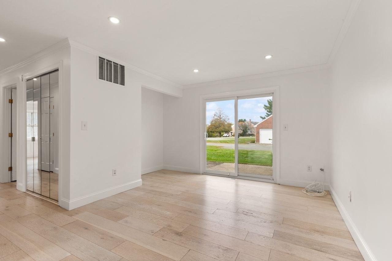 93 Claire Dr # 93 Property Photo 12