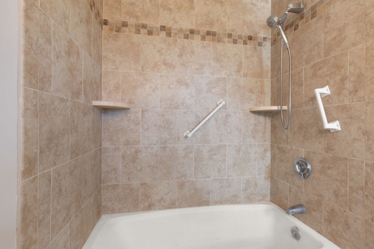 93 Claire Dr # 93 Property Photo 29