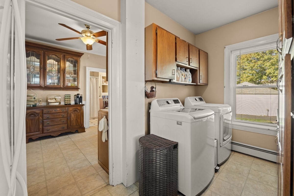 427 Somerset Ave Property Photo 17