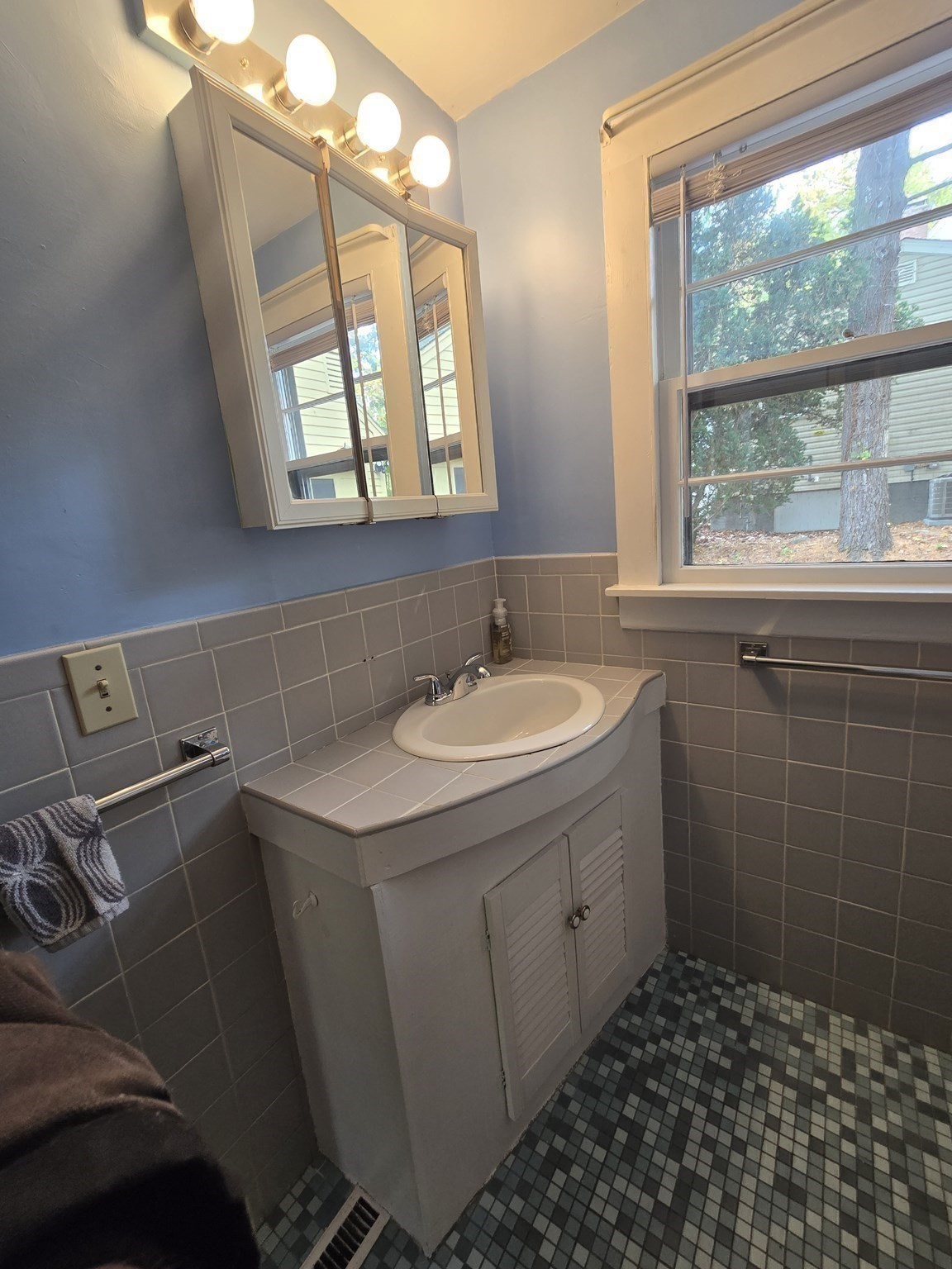 18 Amory Rd Property Photo 14
