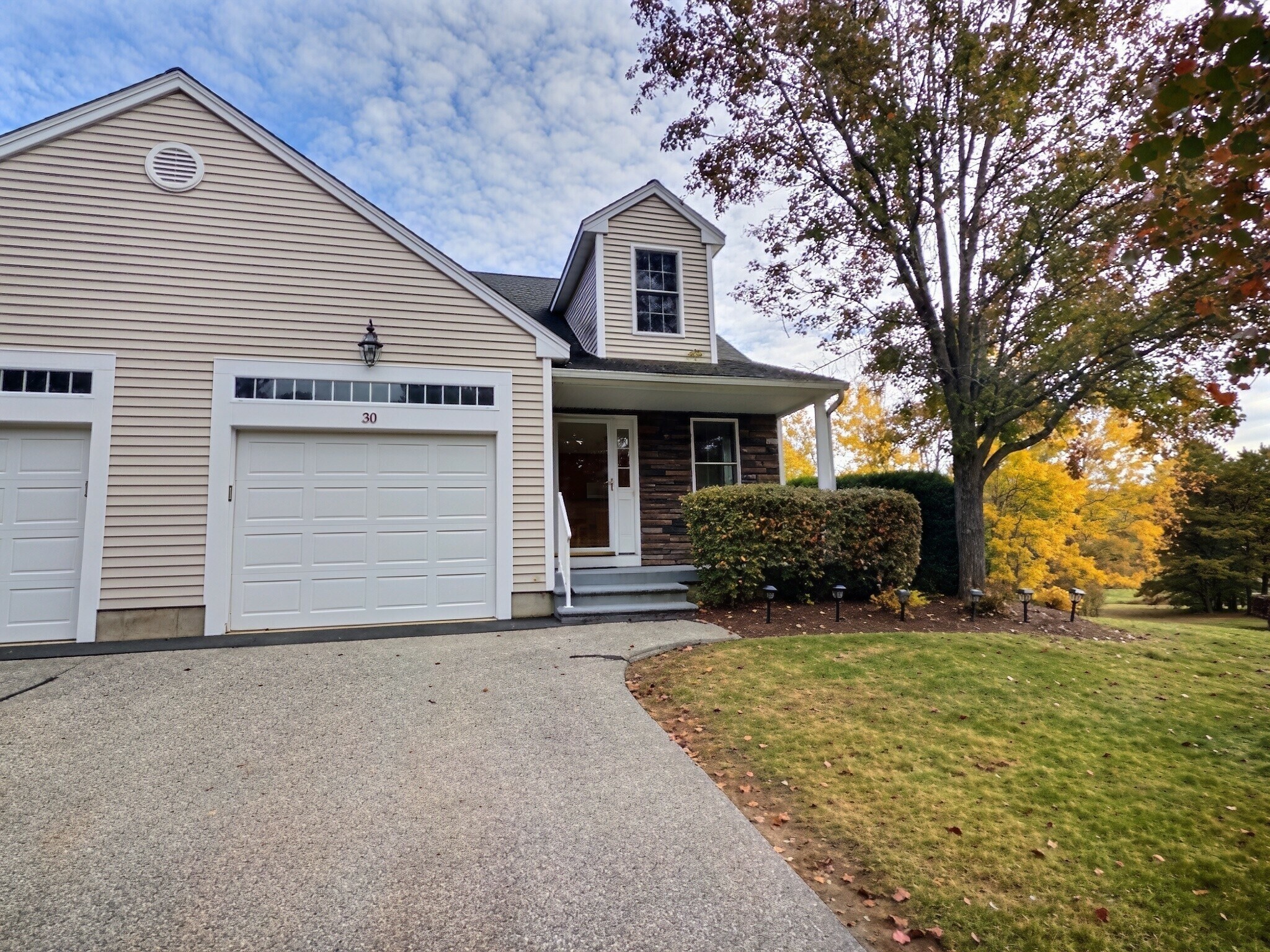 30 Fox Run Rd # 30 Property Photo 1