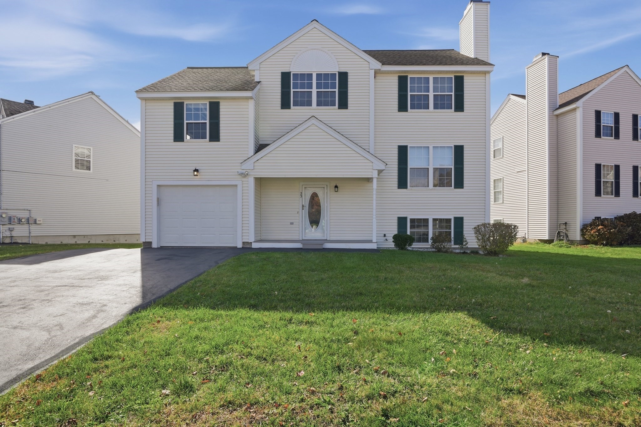 23 Nadine Ln Property Photo 1