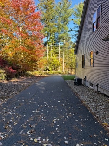 236 Snake Hill Rd Property Photo 3