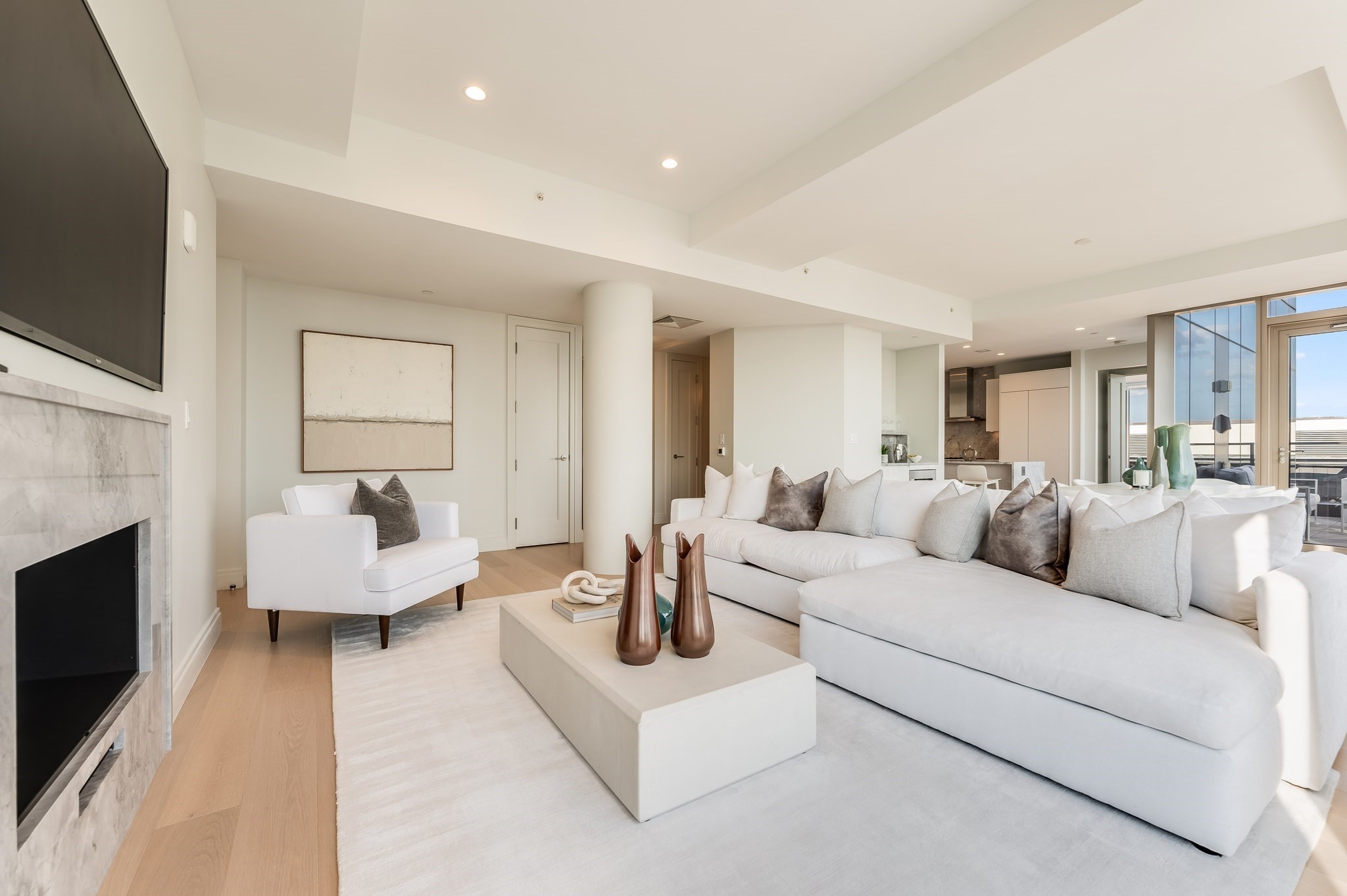 135 Seaport Blvd Property Photo 3