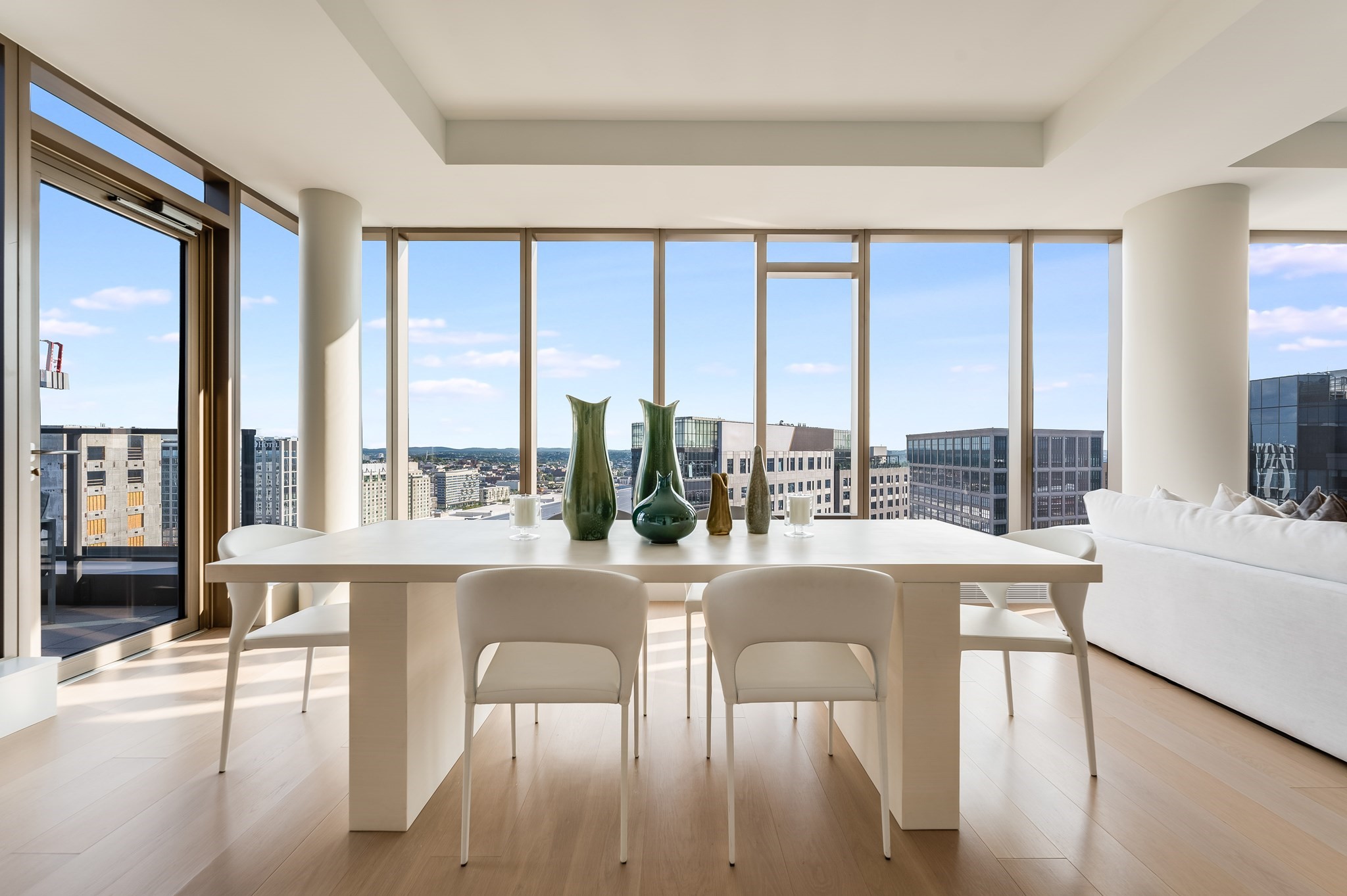 135 Seaport Blvd Property Photo 6