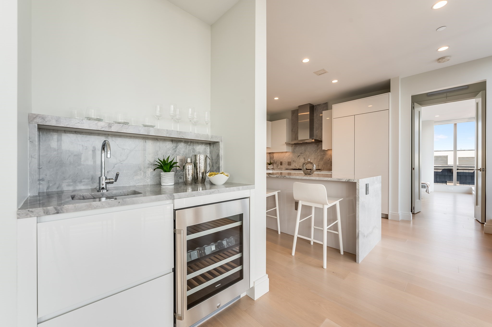 135 Seaport Blvd Property Photo 7