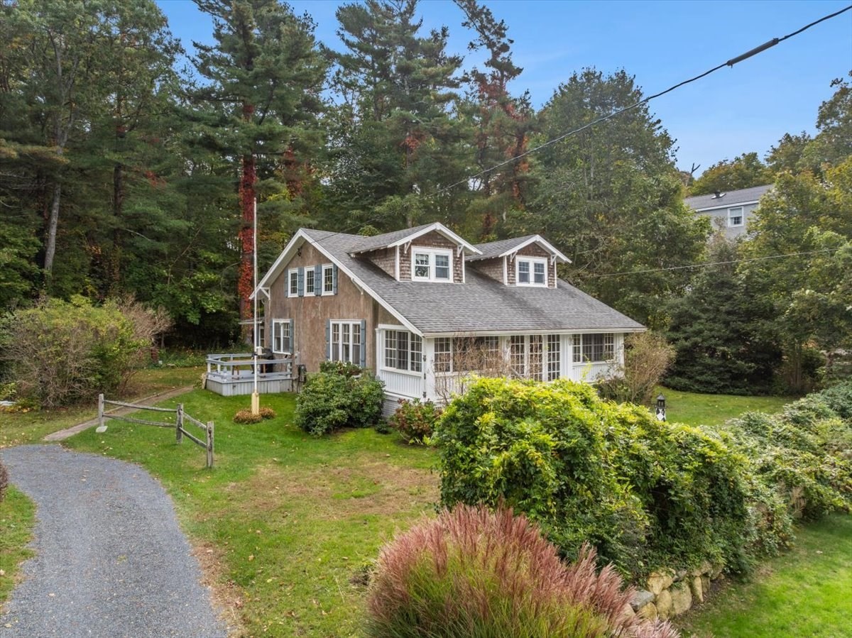 42 Wyman Ave Property Photo 1