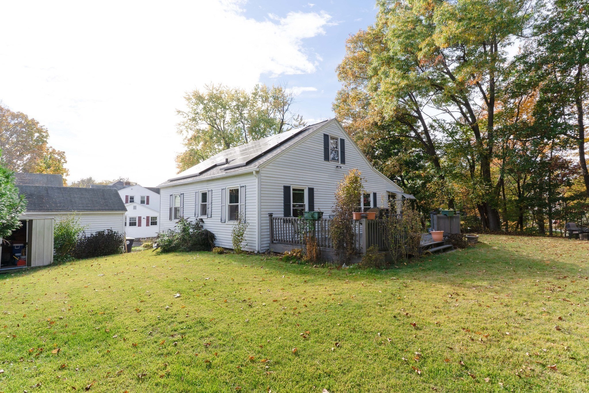 10 Ridgewood Ave Property Photo 1