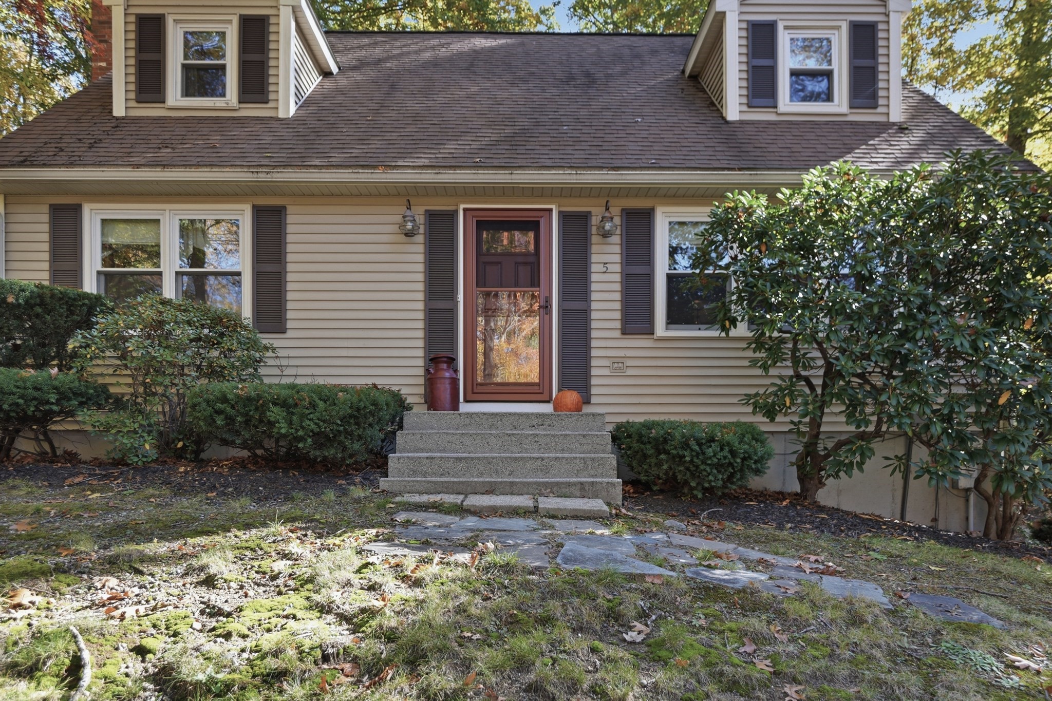 5 Ragged Hill Rd Property Photo 1
