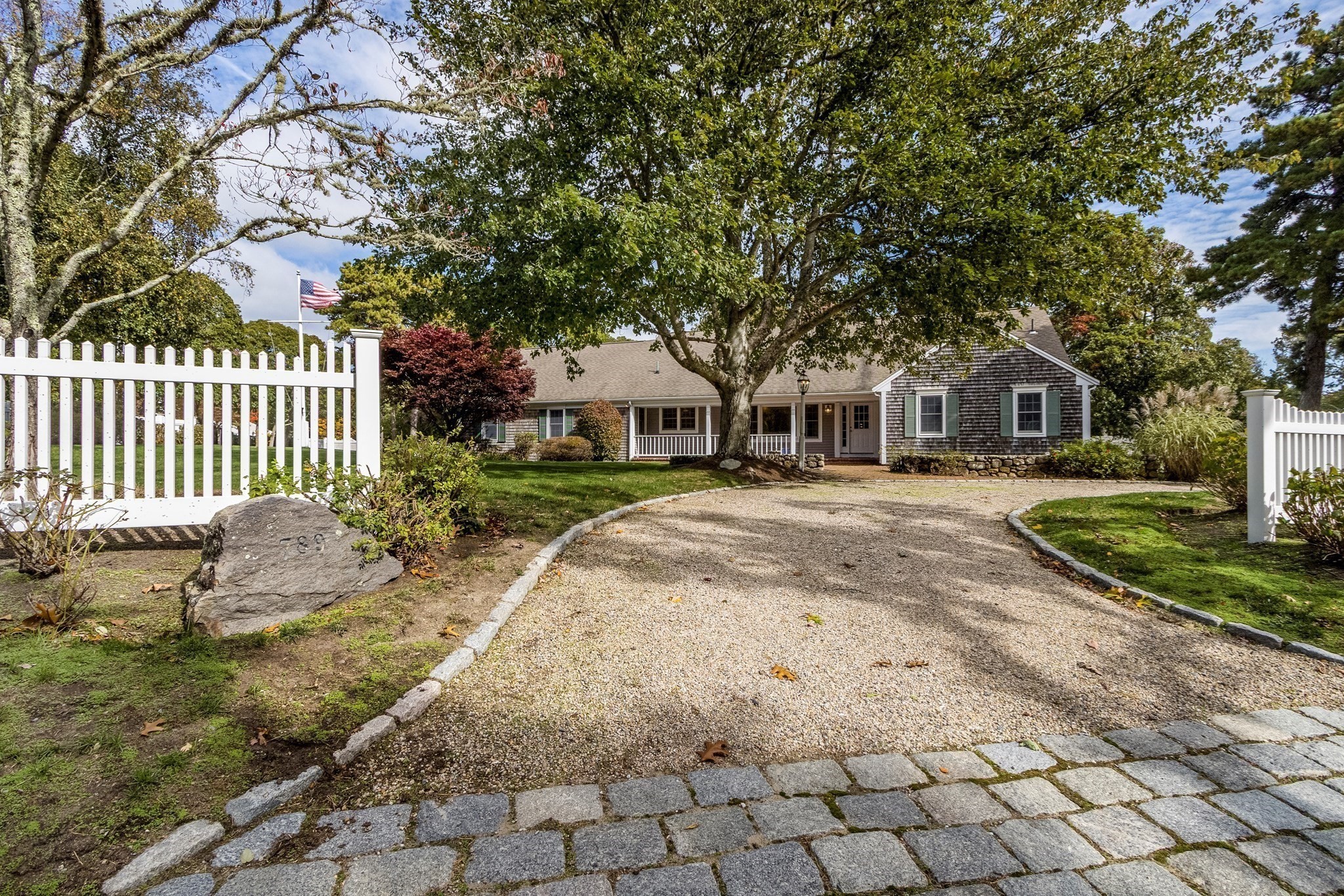 789 Riverview Drive Property Photo 3