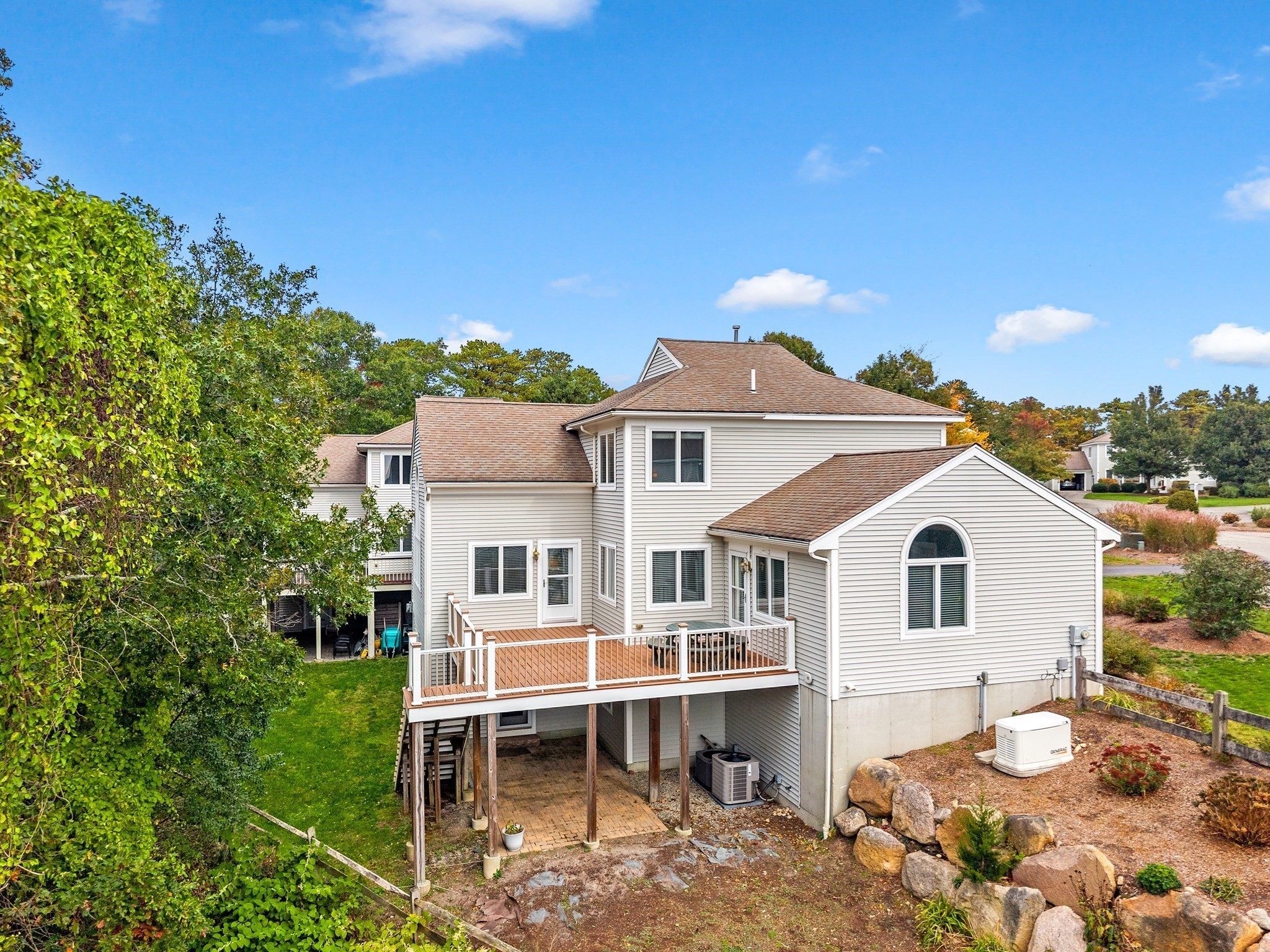 2 E Beach Plum Ln # 2e Property Photo 28