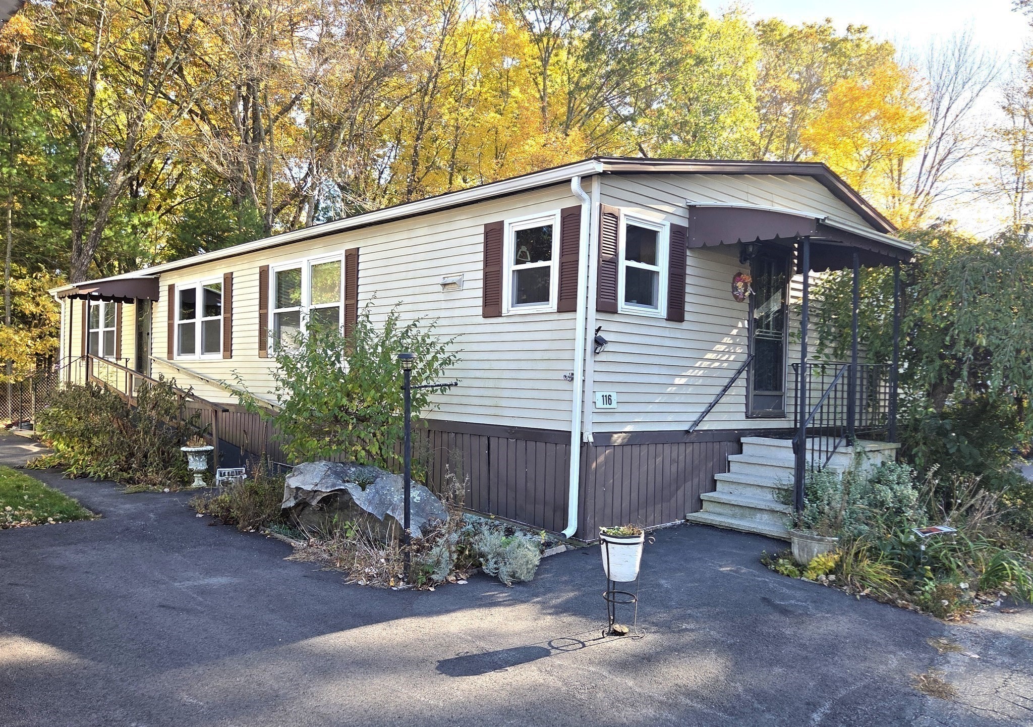 116 Victoria Lane Property Photo 3