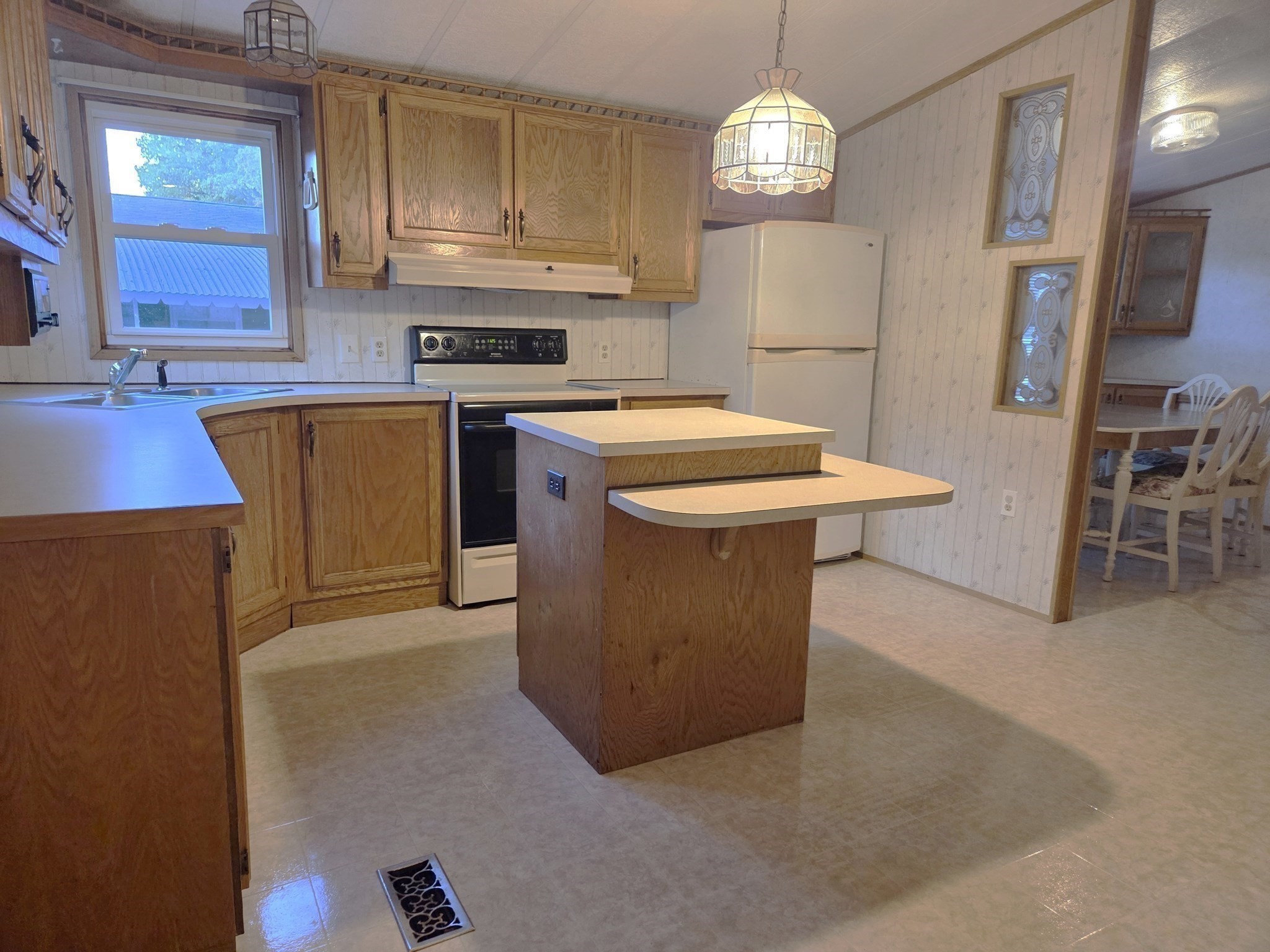 116 Victoria Lane Property Photo 5