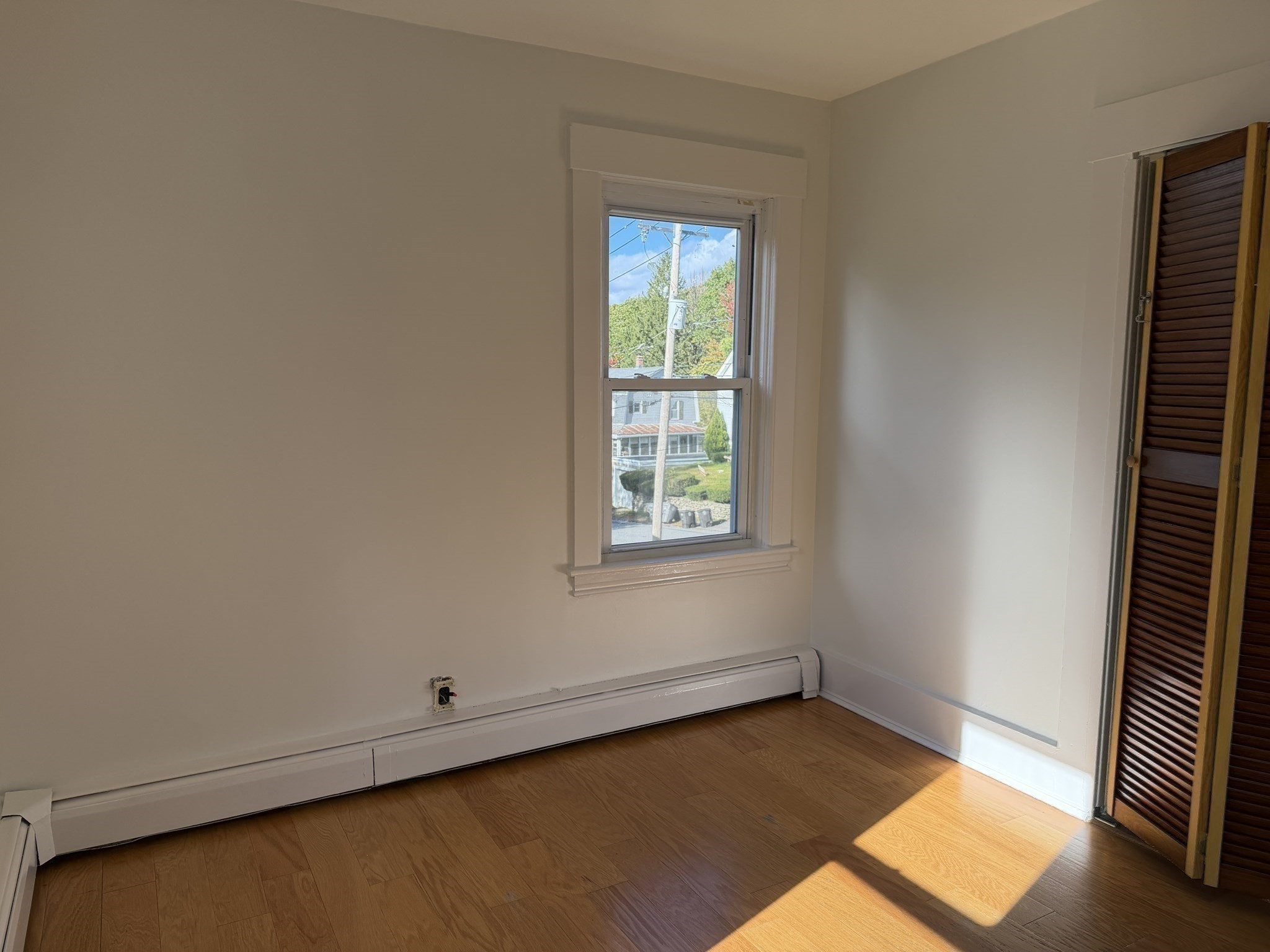 340 Park St Property Photo 12