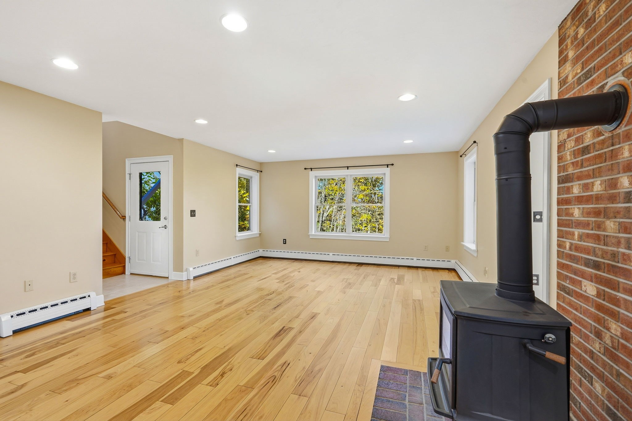146 Heald Street Property Photo 4