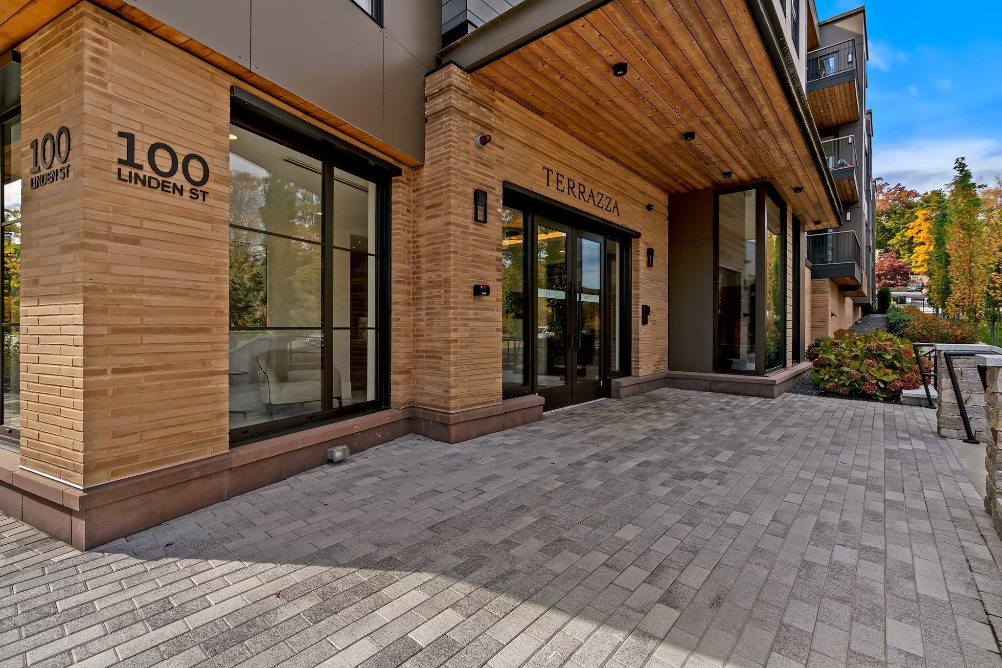 100 Linden St # 109 Property Photo 1