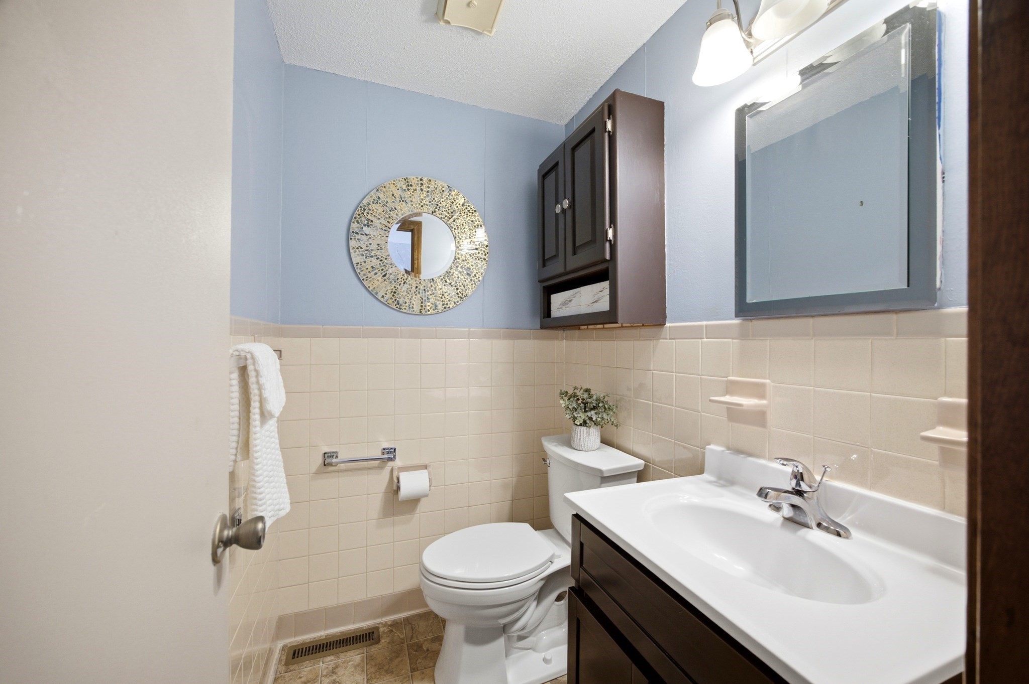 35 Corey Colonial # 35 Property Photo 9