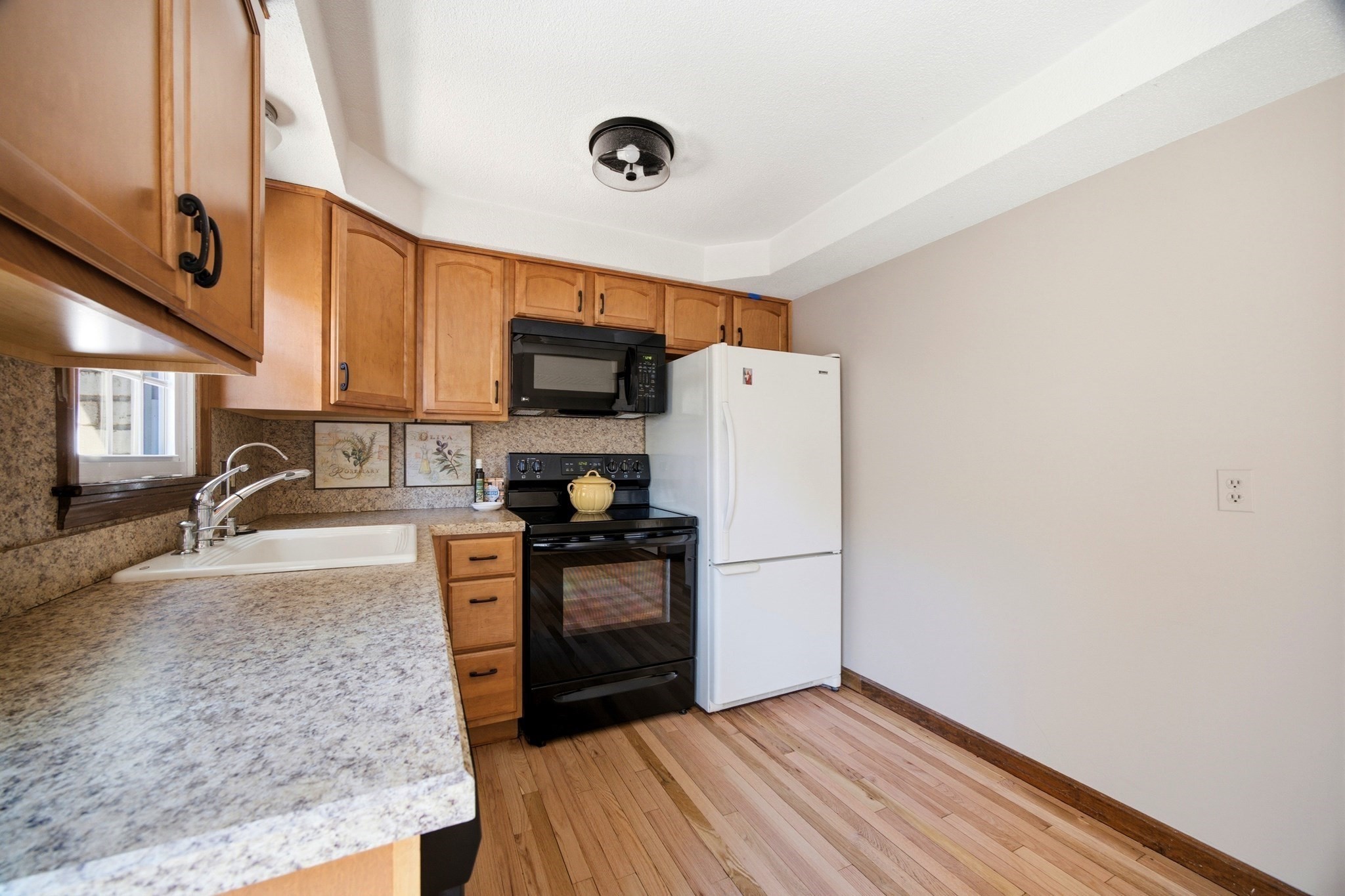35 Corey Colonial # 35 Property Photo 16