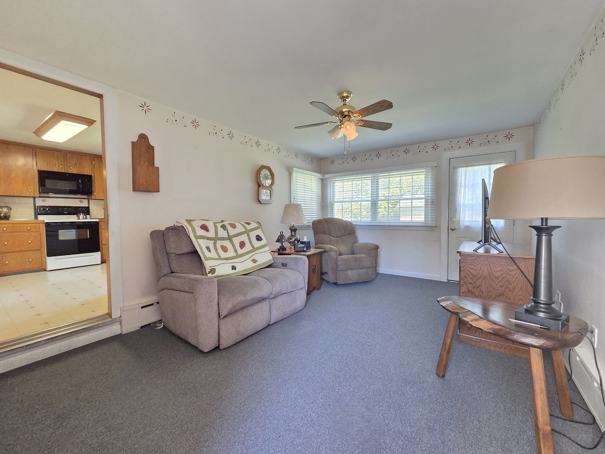 40 Brodeur Ave Property Photo 3