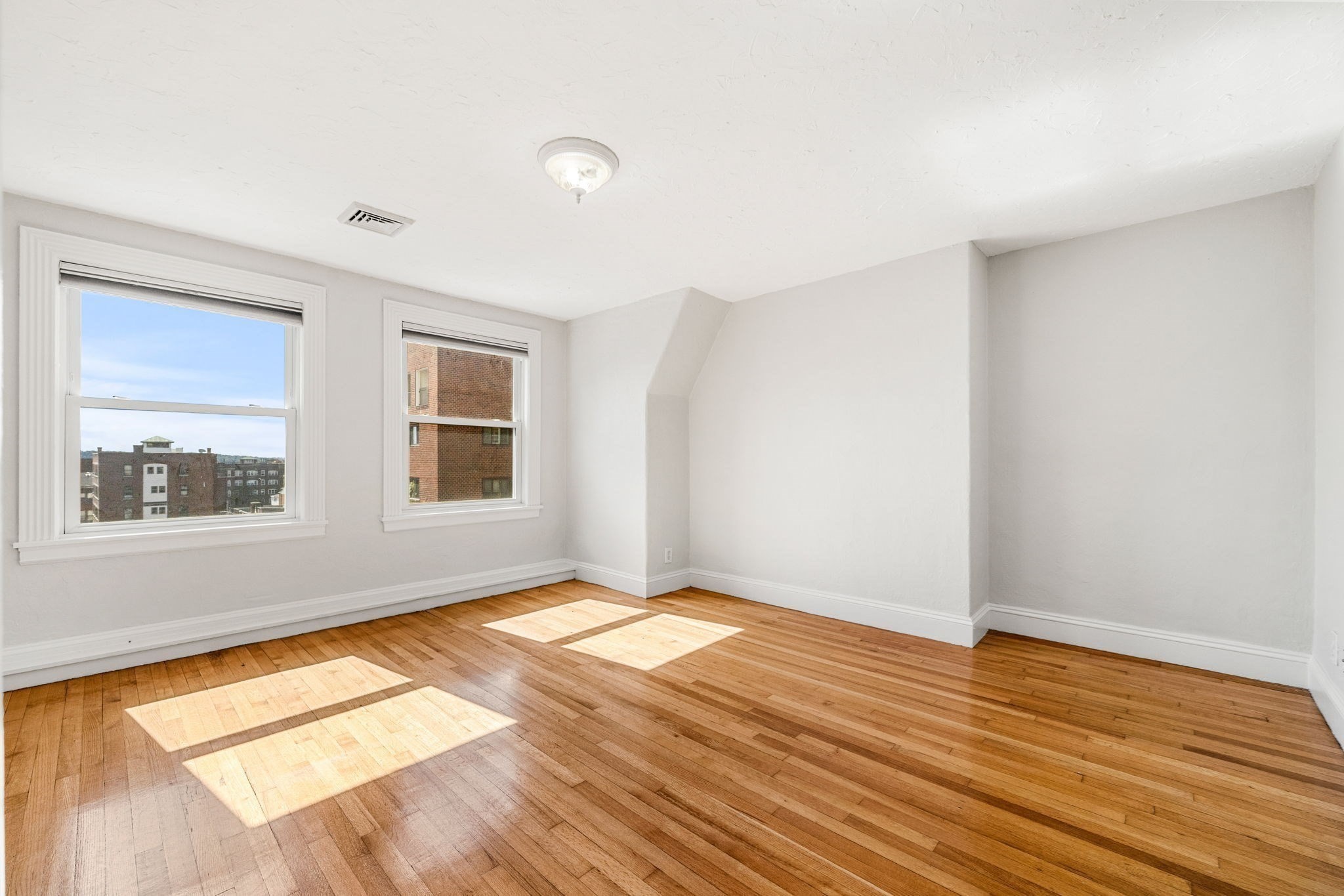 38 Elm St # 4 Property Photo 18