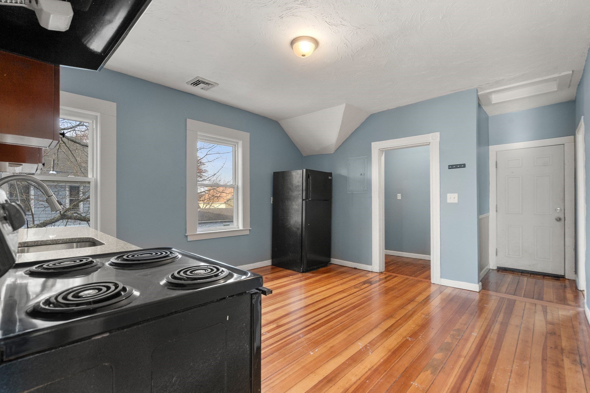 170 Allston St # 3 Property Photo 3