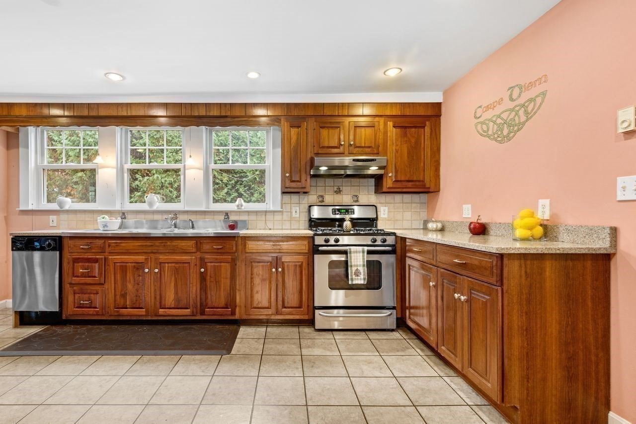 39 Wampatuck Rd Property Photo 12