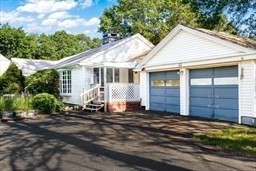 45 Indian Hill Rd Property Photo 1