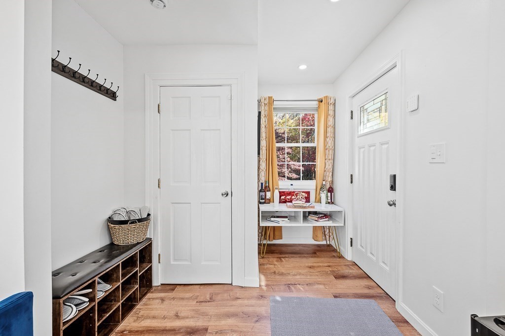 2 Rolfe Ave Property Photo 6
